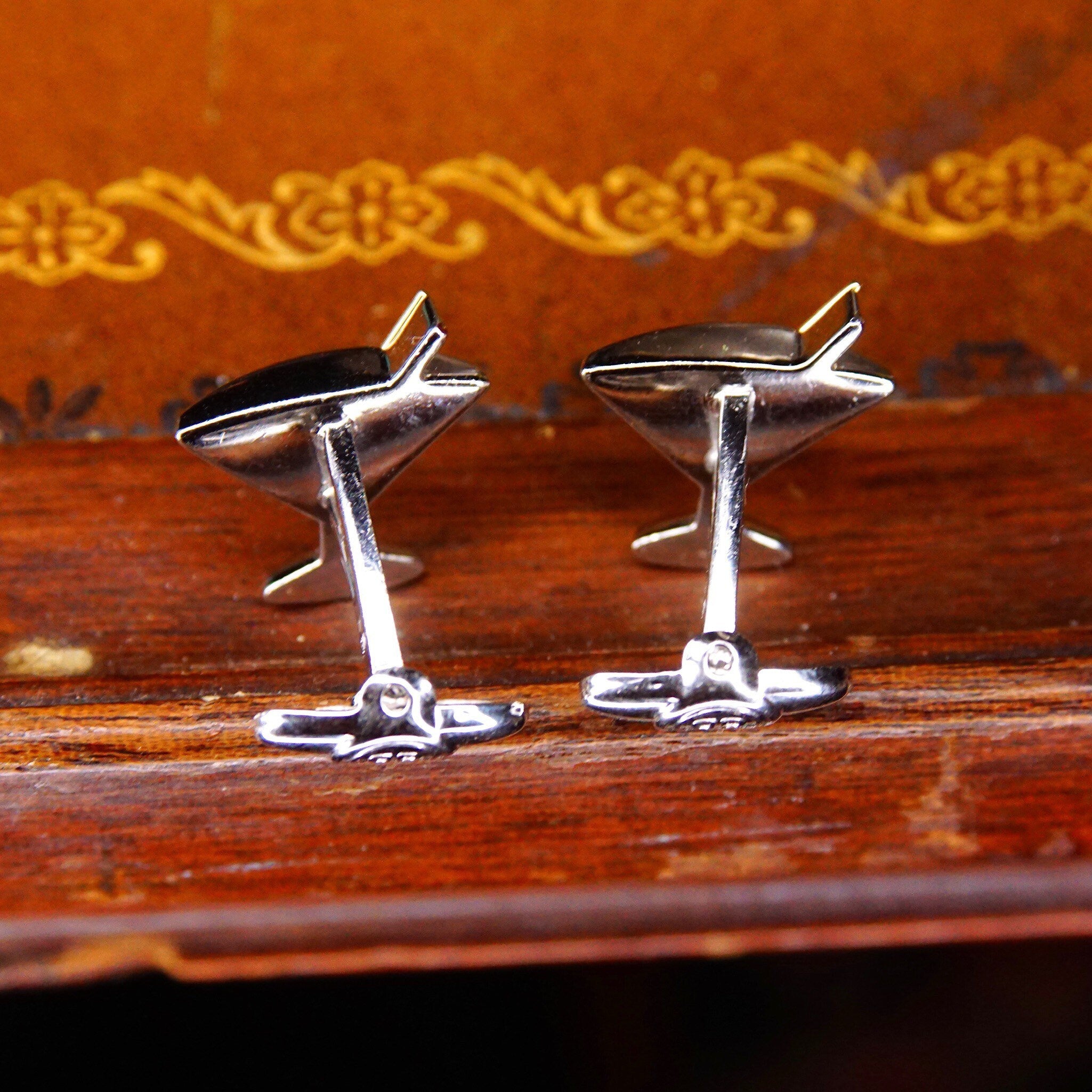 Vintage Dolan Bullock Sterling Silver 14K Jade Olive Cufflinks, Cocktail Glass Cuff Face, Yellow Gold Cocktail Spear, Green Gemstone, 3/4" L