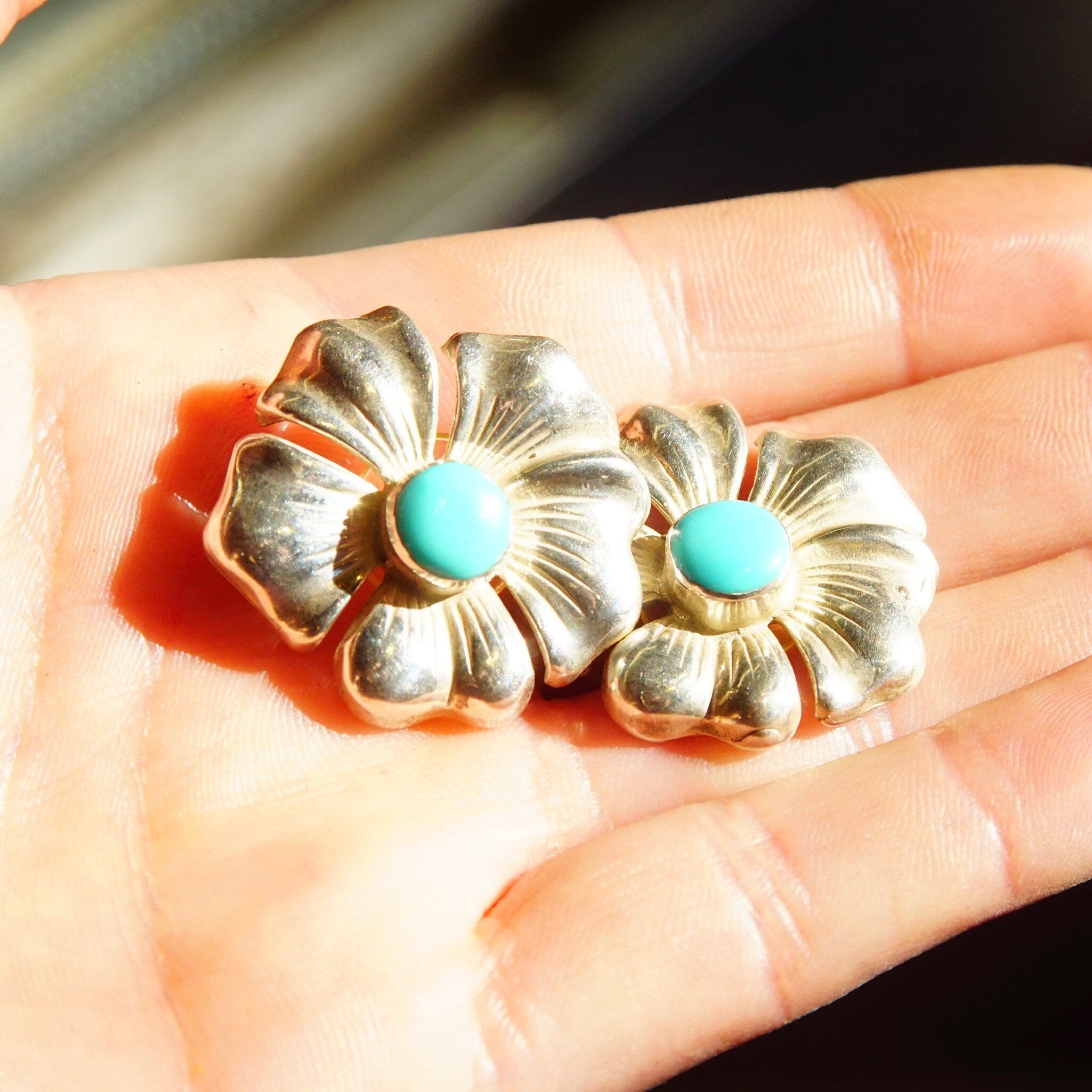 Vintage Sterling Silver Turquoise Bead Posy Flower Stud Earrings, Puffed Silver Petals, 8mm Glossy Blue Turquoise Stone, 1 1/8" L