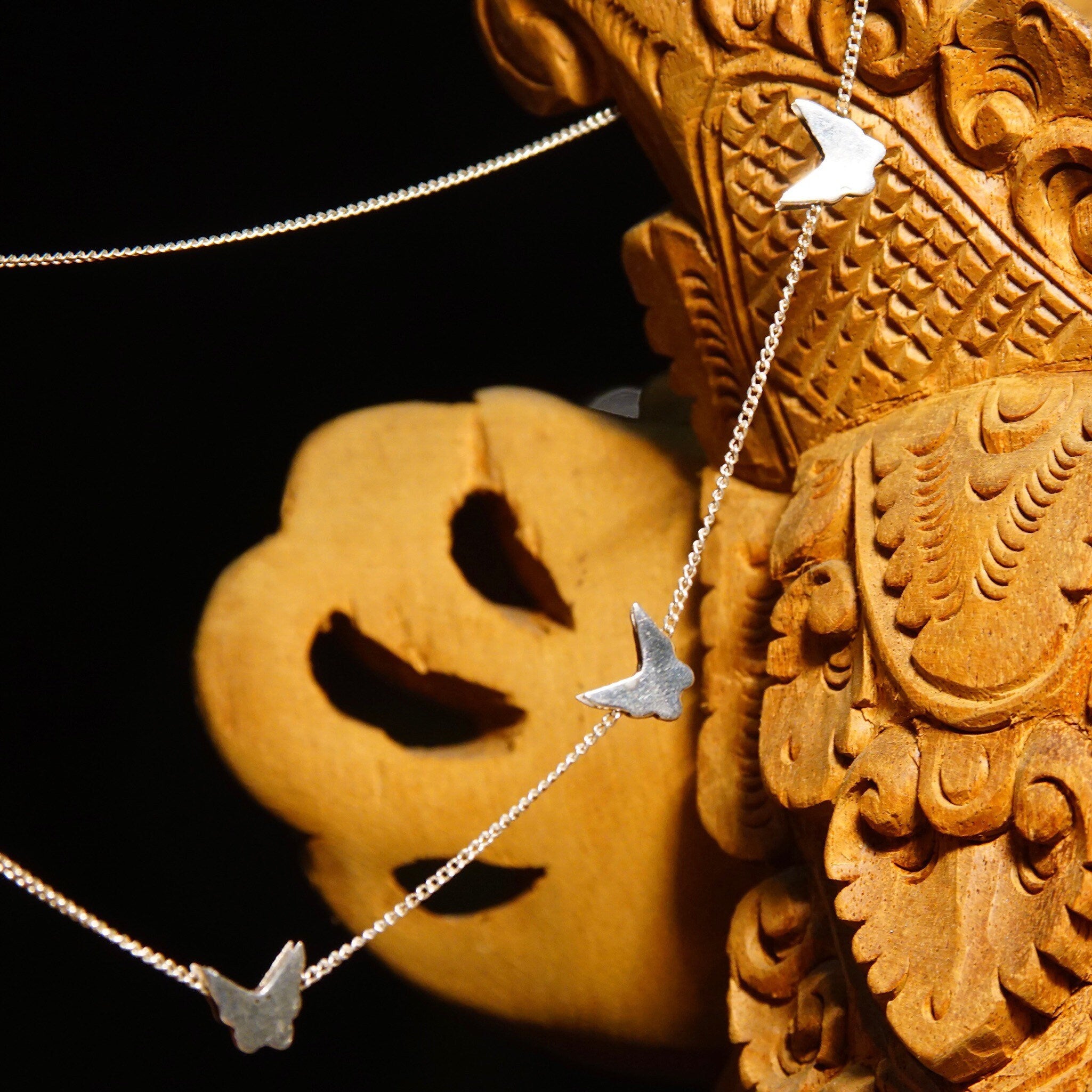 Vintage Minimalist Sterling Silver Butterfly Choker Necklace, Hecho En Mexico 965, 1mm Silver Cable Chain, 3 Butterfly Silhouette Charms,
