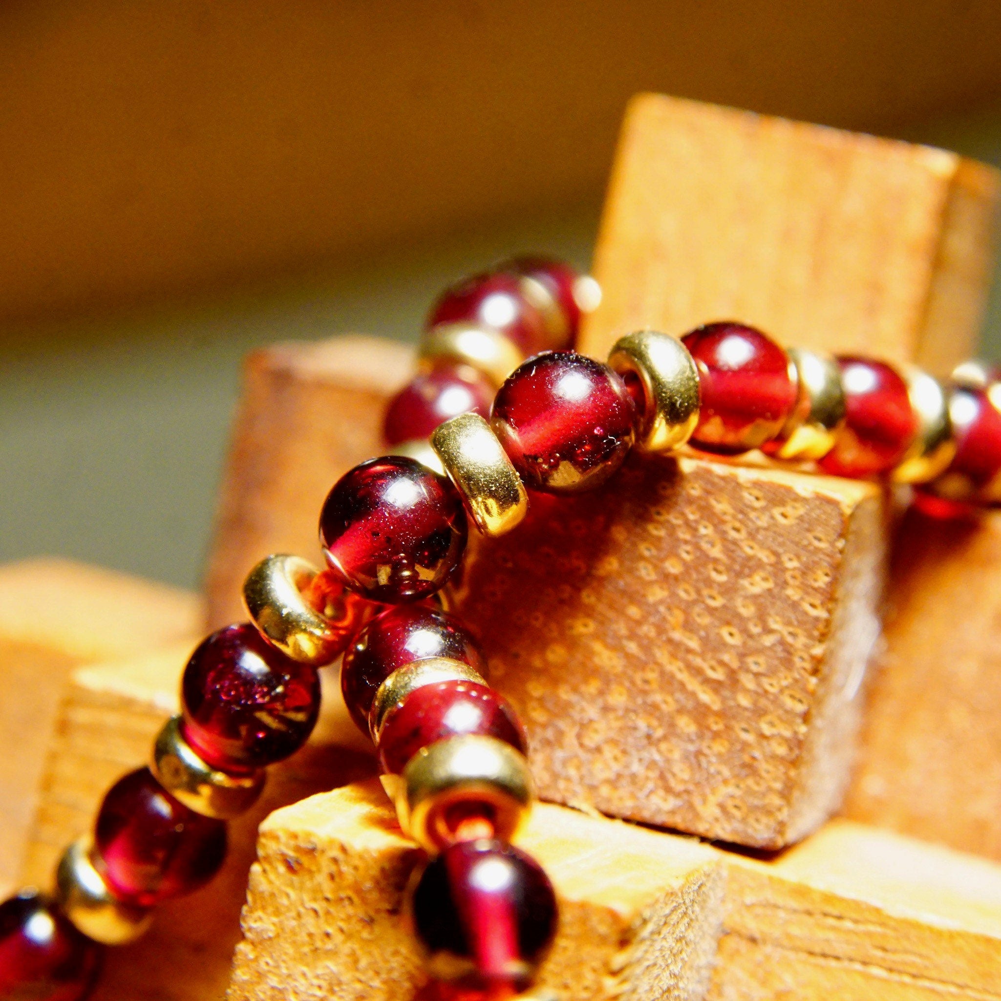Vintage 14K Gold Garnet Bead Bracelet, Yellow Gold Spacers, 5mm Garnet Beads, Single Strand Beaded Bracelet, 585 Jewelry, 7 1/8" L