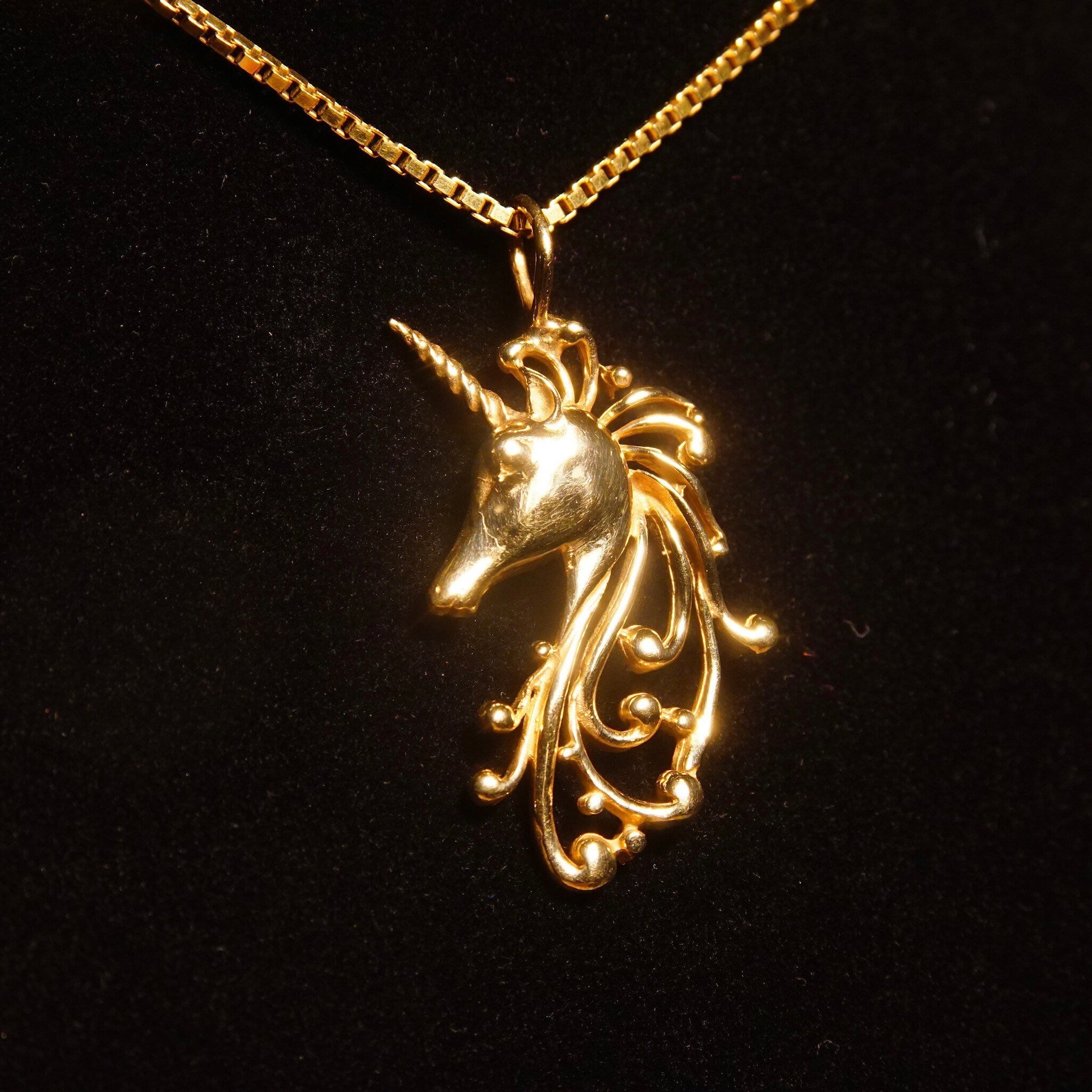 Vintage 14k Yellow Gold Unicorn Pendant, Mythological Creature, Unicorn Figurehead, Cute 585 Jewelry, 1 5/8" L
