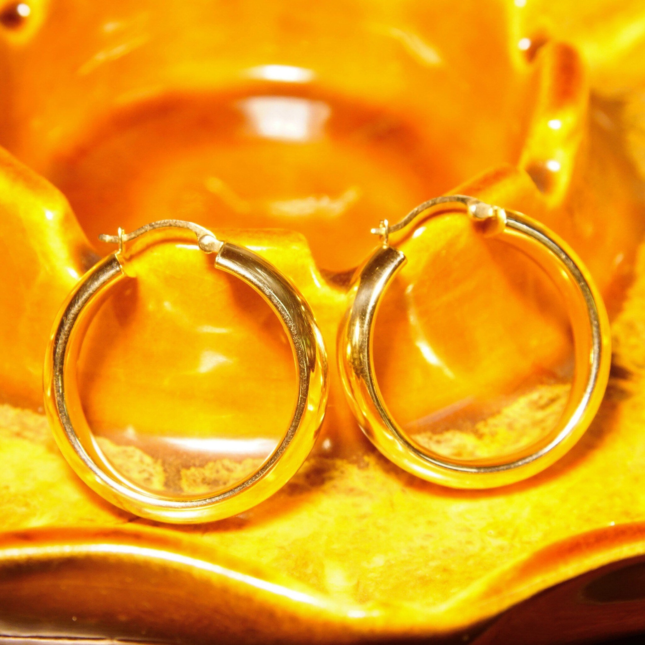 Vintage 14K Yellow Gold Hoop Earrings, Hollow Gold Tube Hoops, Small/Medium Hoops, Lightweight, Hinged Wire Post,