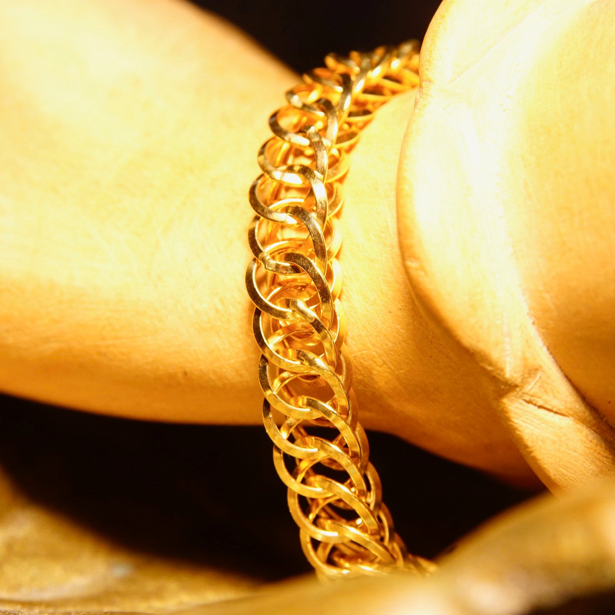 Vintage Italian 14K Yellow Gold Oval Link Bracelet, Multi-Layer Curb Chain Bracelet, Chunky Gold Chain, Unique, Modernist, 7 1/2 L