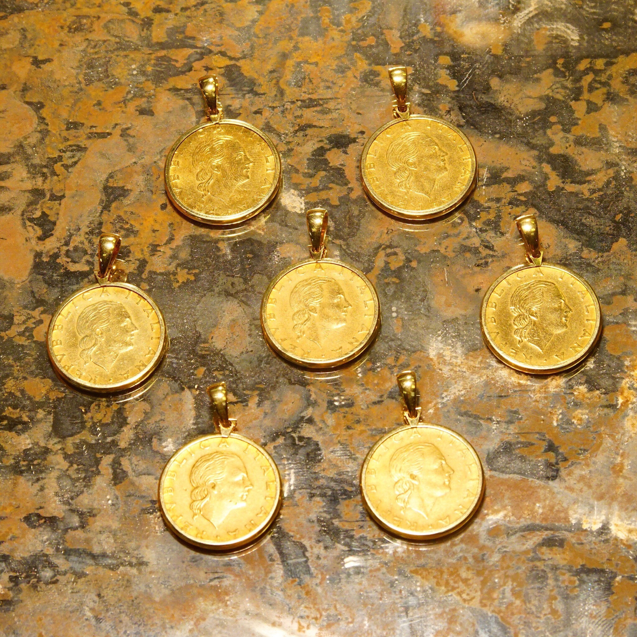 Vintage Milor Italy 14K Gold Italian Lire Coin Pendant, Republica Italian 200 Lire, 1978-1998, Solid Gold Bezel Case & Bail, 1 3/8" L
