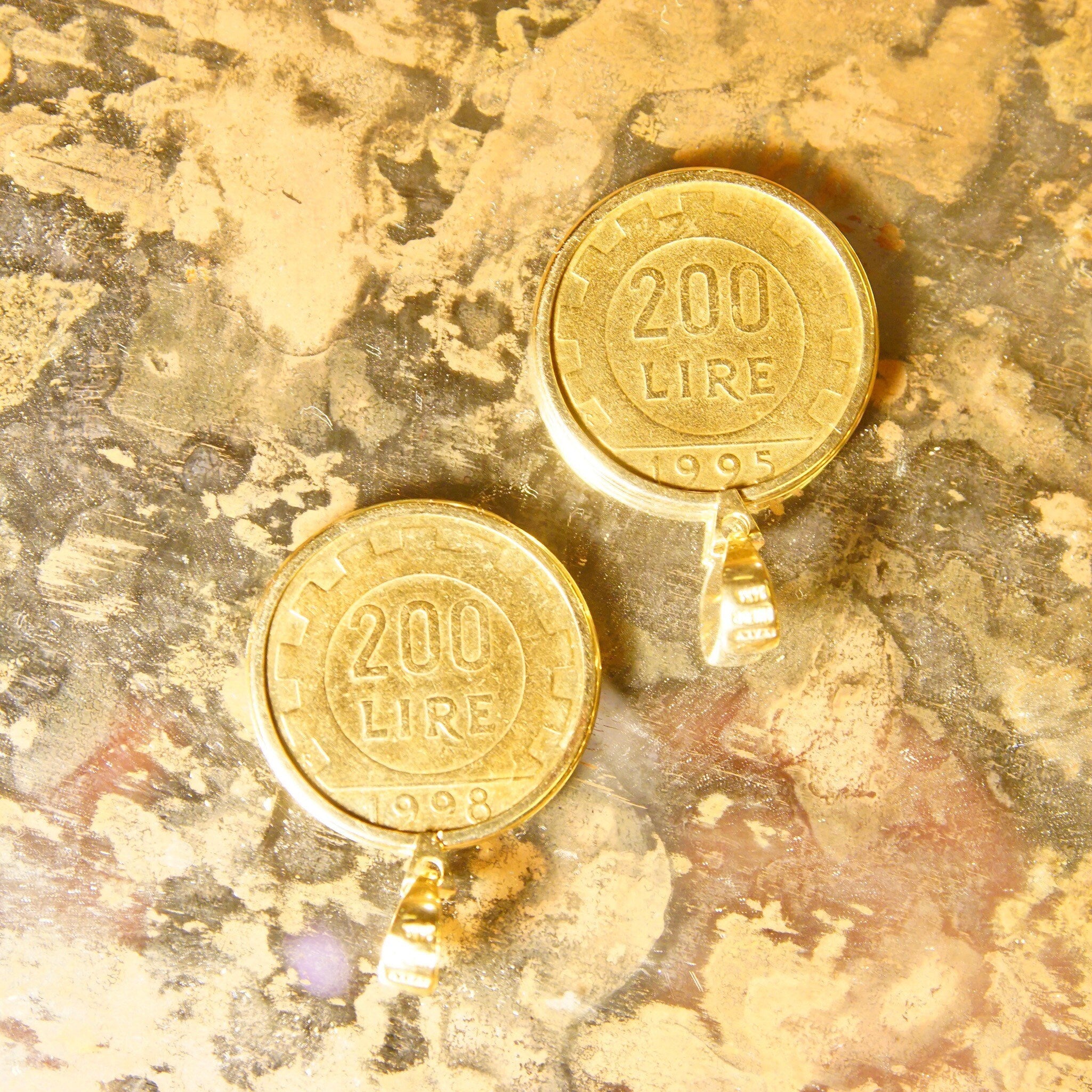 Vintage Milor Italy 14K Gold Italian Lire Coin Pendant, Republica Italian 200 Lire, 1978-1998, Solid Gold Bezel Case & Bail, 1 3/8" L