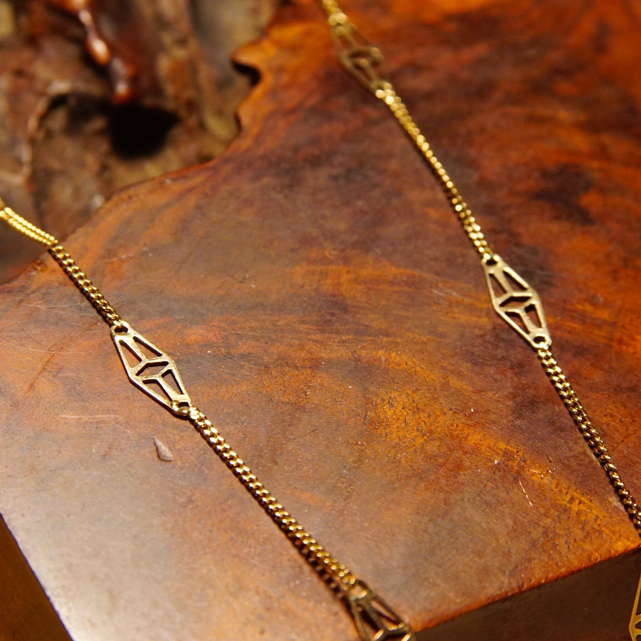 Vintage Italian 14K Gold Filigree Station Necklace, Elegant Yellow Gold Chain, Feminine Gold Chain, 585 Jewelry, 18 1/4" L