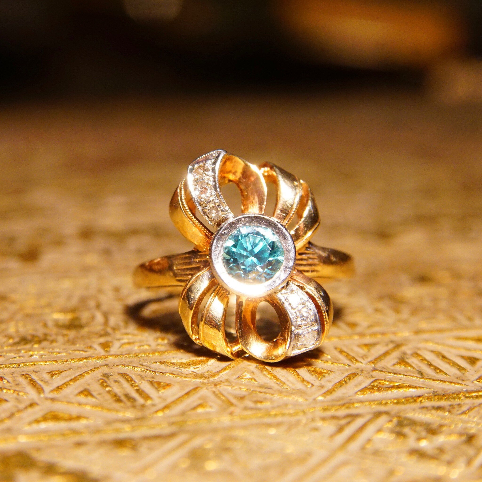 Antique 10K Gold Blue Topaz Diamond Bow Ring, JR Woods & Sons, Brilliant Blue Gemstone, Ribbon Setting, White Gold Accents, Size 6 3/4 US