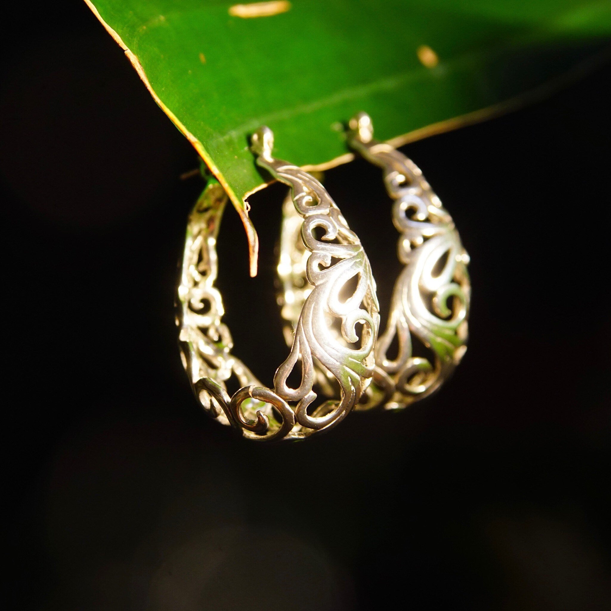 Vintage Sterling Silver Filigree Oval Hoop Earrings, Pierced Basket Hoop Earrings, Art Nouveau Vine/Scroll Designs, 925 Earrings, 1 3/8" L