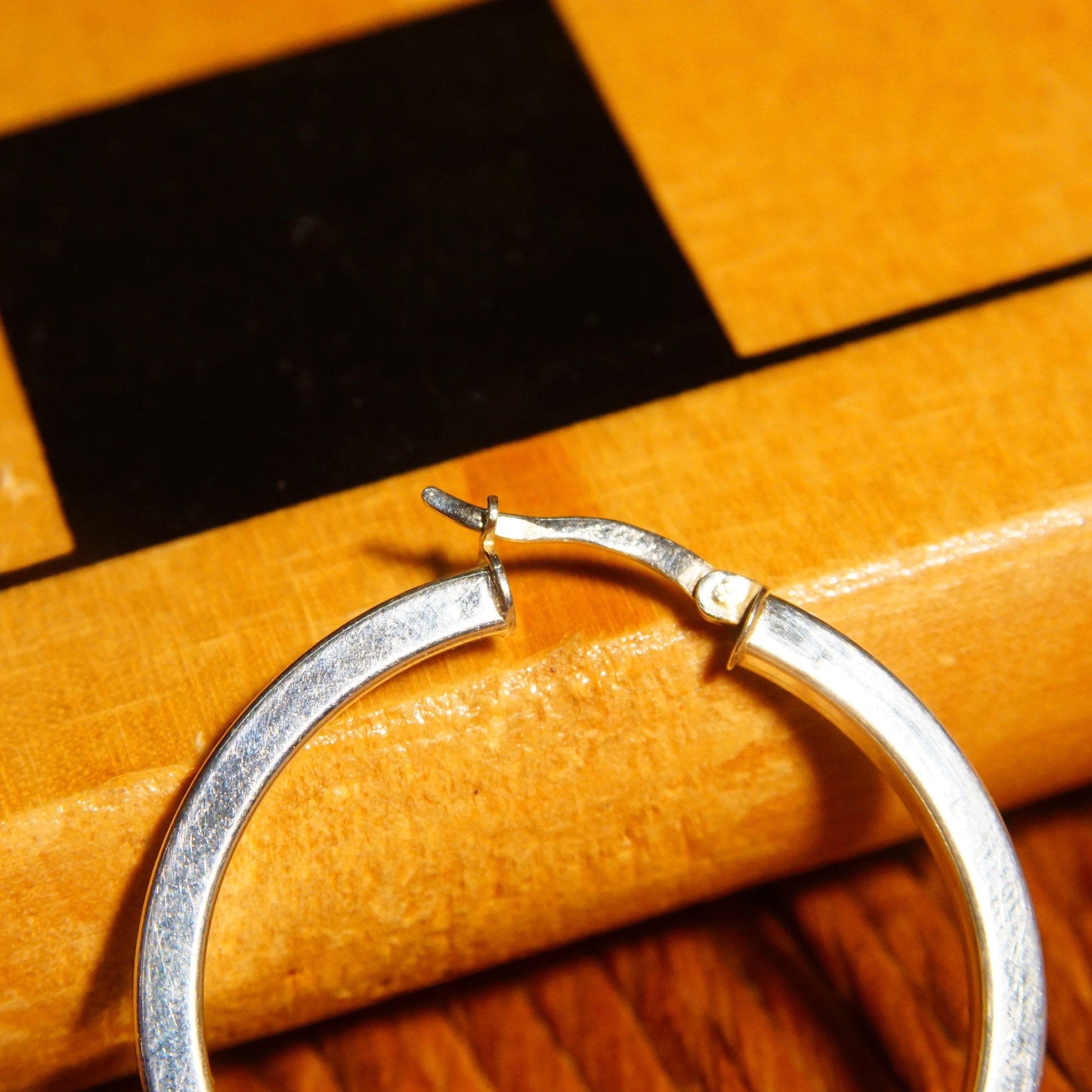 Vintage Italian Modernist Sterling Silver Hoop Earrings, 3mm Square Tube Hoops, Medium Circle Hoop Earrings, 925 Italy, Lightweight, 40mm