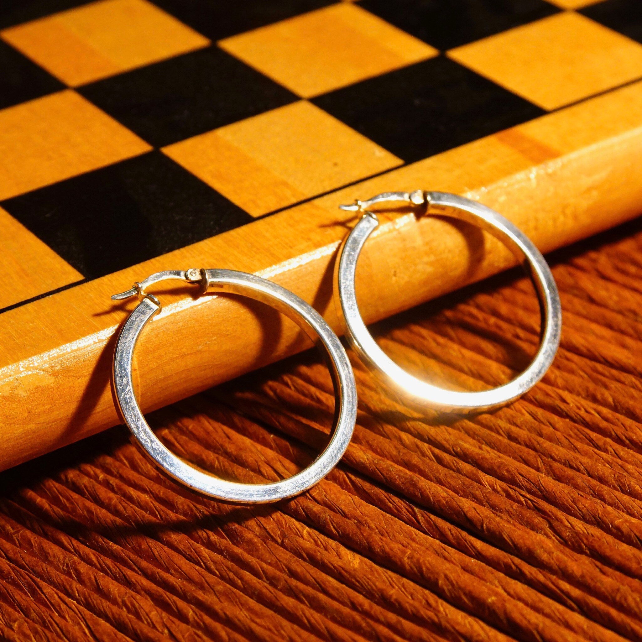 Vintage Italian Modernist Sterling Silver Hoop Earrings, 3mm Square Tube Hoops, Medium Circle Hoop Earrings, 925 Italy, Lightweight, 40mm