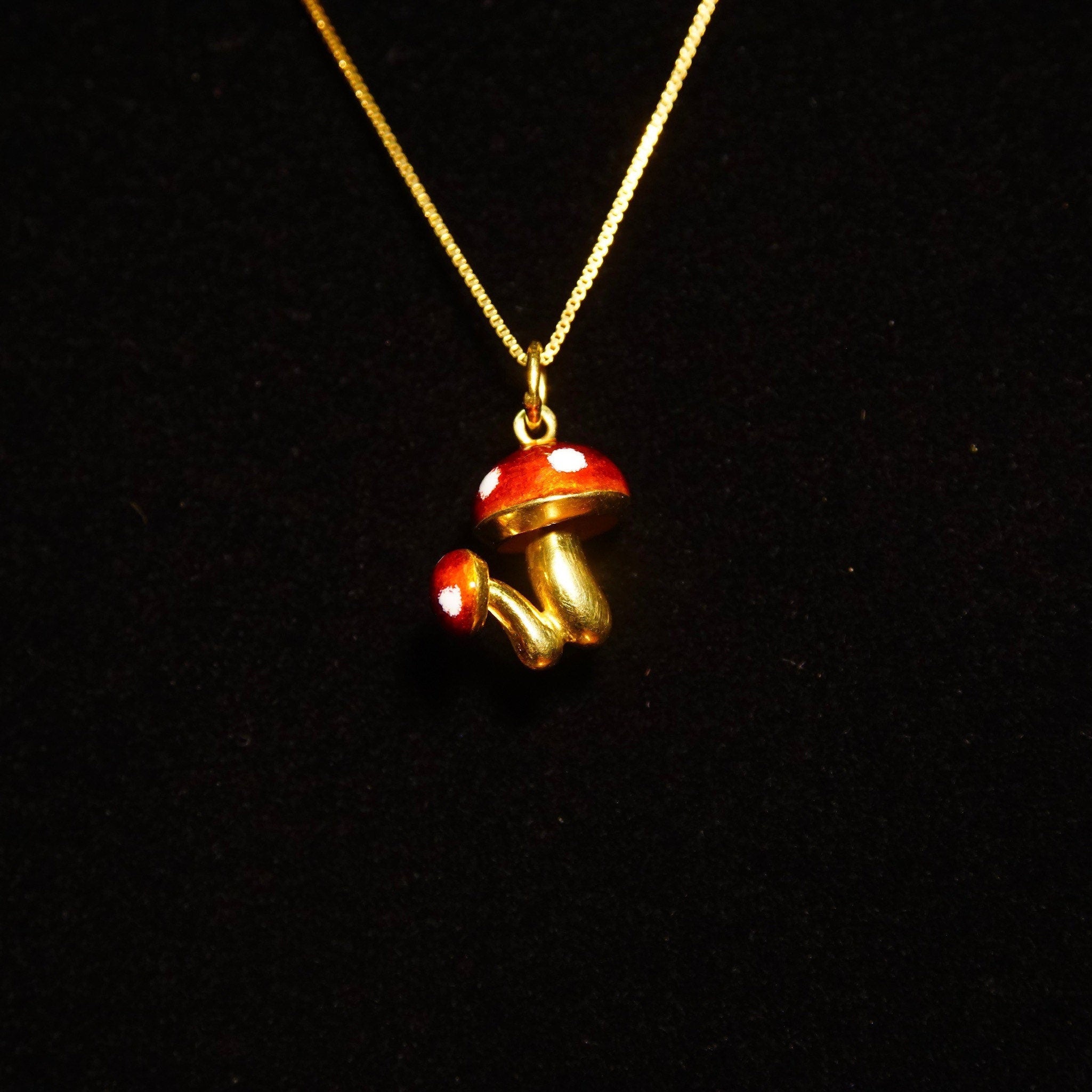 Vintage 18K Gold Enameled Mushroom Charm Necklace, Red & White Enamel, Magic Mushrooms, .8mm Yellow Gold Box Chain, 750 Jewelry, 18 1/2" L