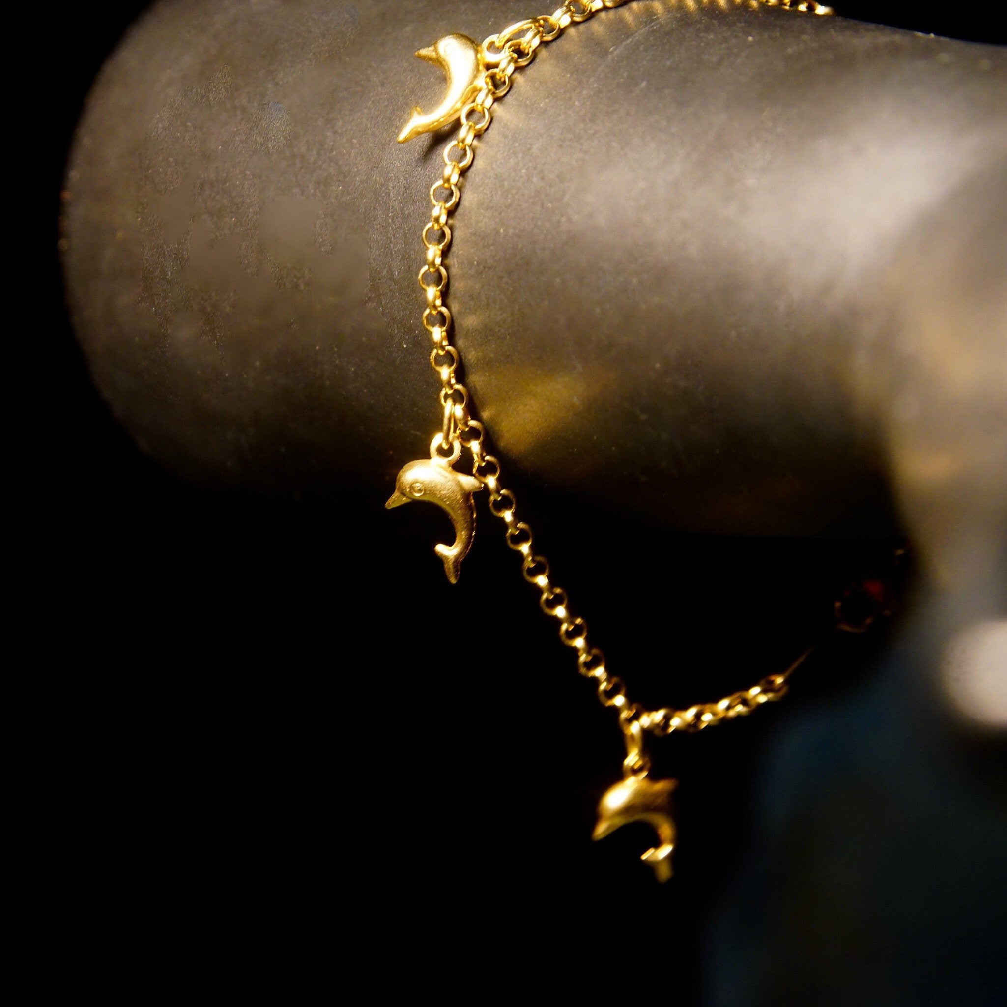 Vintage Hallmarked 14K Gold Dolphin Charm Bracelet, 5 Yellow Gold Dolphin Charms, 2.25mm Belcher Link Chain, 585 Station Bracelet, 7" L