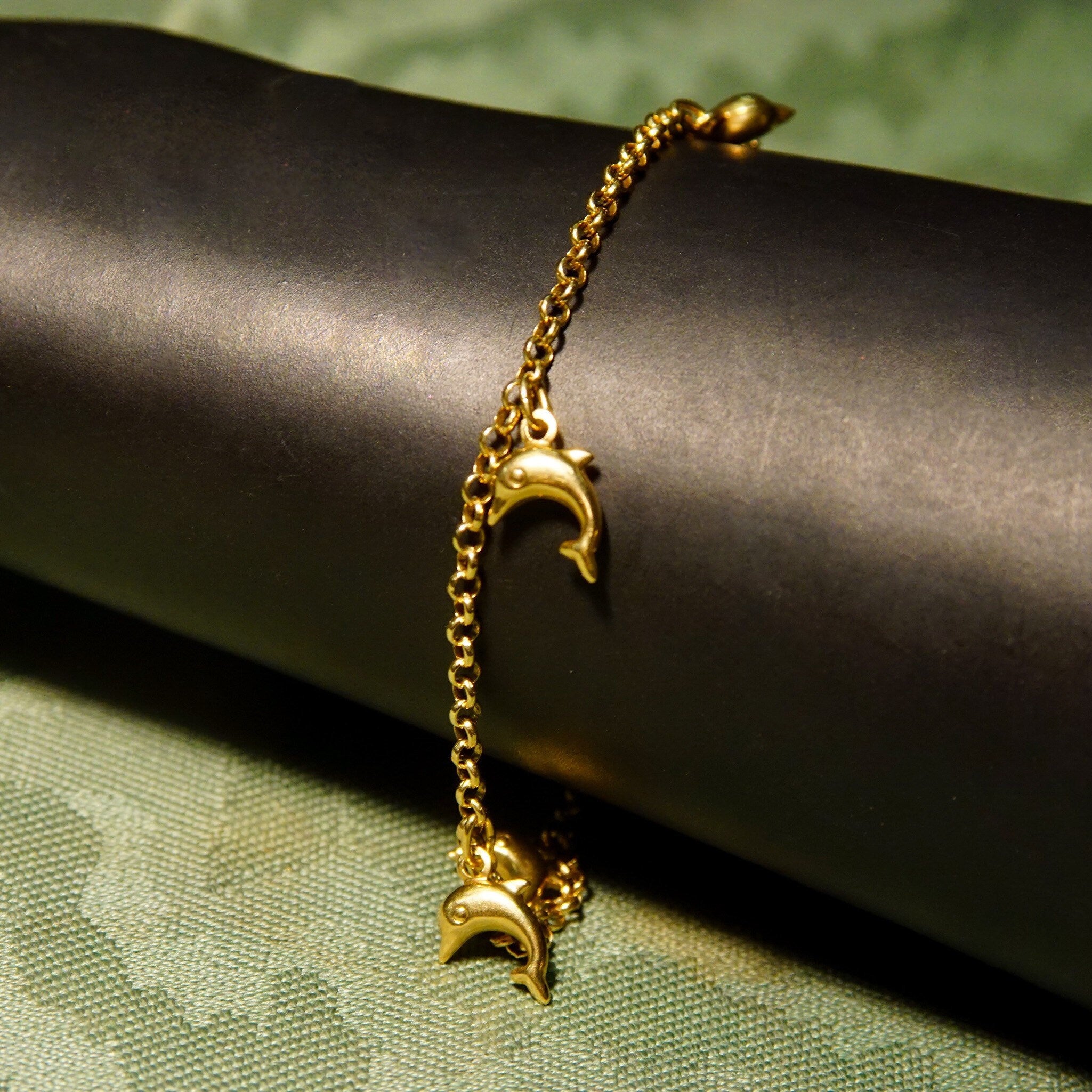 Vintage Hallmarked 14K Gold Dolphin Charm Bracelet, 5 Yellow Gold Dolphin Charms, 2.25mm Belcher Link Chain, 585 Station Bracelet, 7" L