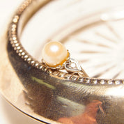 Vintage 14K White Gold Pearl Diamond Accent Ring, 8mm Round Pearl, Diamond Shoulders, .06 TCW, White Gold Band, Size 6 1/4 US