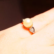 Vintage 14K White Gold Pearl Diamond Accent Ring, 8mm Round Pearl, Diamond Shoulders, .06 TCW, White Gold Band, Size 6 1/4 US