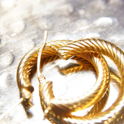Vintage 14K Yellow Gold Spiral Hoop Earrings, Small 25mm Gold Hollow Tube Hoops, Classy Gold Hoop Earrings, Lightweight 585 Accessory, JCM