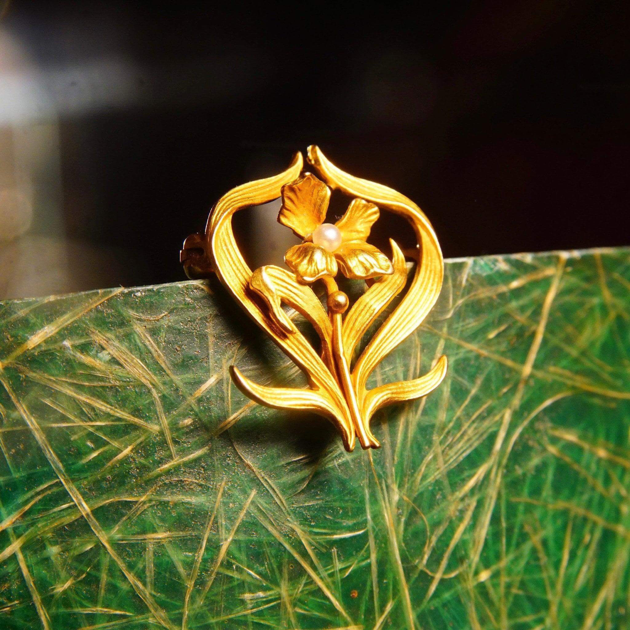 Antique Art Nouveau 14K Gold Seed Pearl Flower Brooch Pin, Engraved Yellow Gold Pin, Victorian Brooch, Accent Seed Pearl, 22mm x 18mm - Good's Vintage