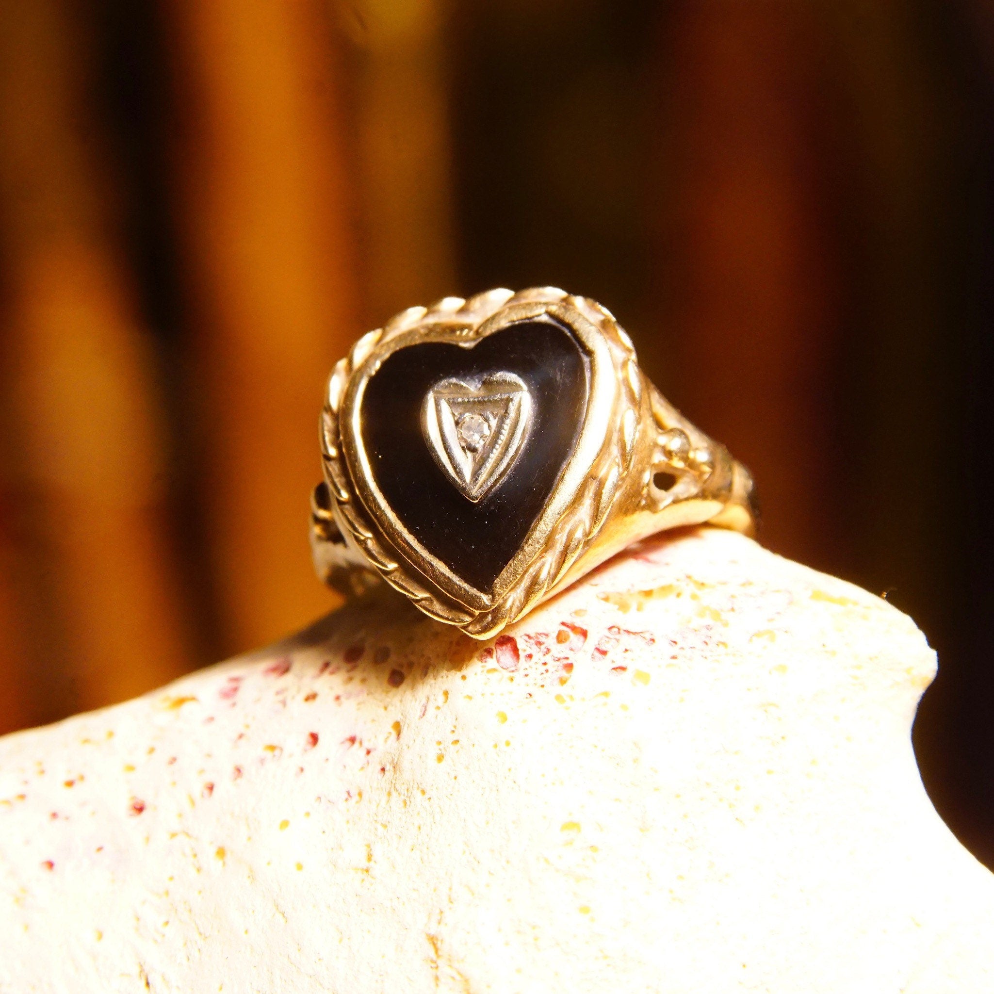 Antique 10K Gold Heart Diamond Black Onyx Inlay Ring, Size 6 3/4 US