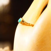 Vintage Minimalist 14K Gold Turquoise Midi Ring, Petite Yellow Gold Ring, Small Turquoise Cabochon, Gold Stacking Ring, Size 4 1/2 US