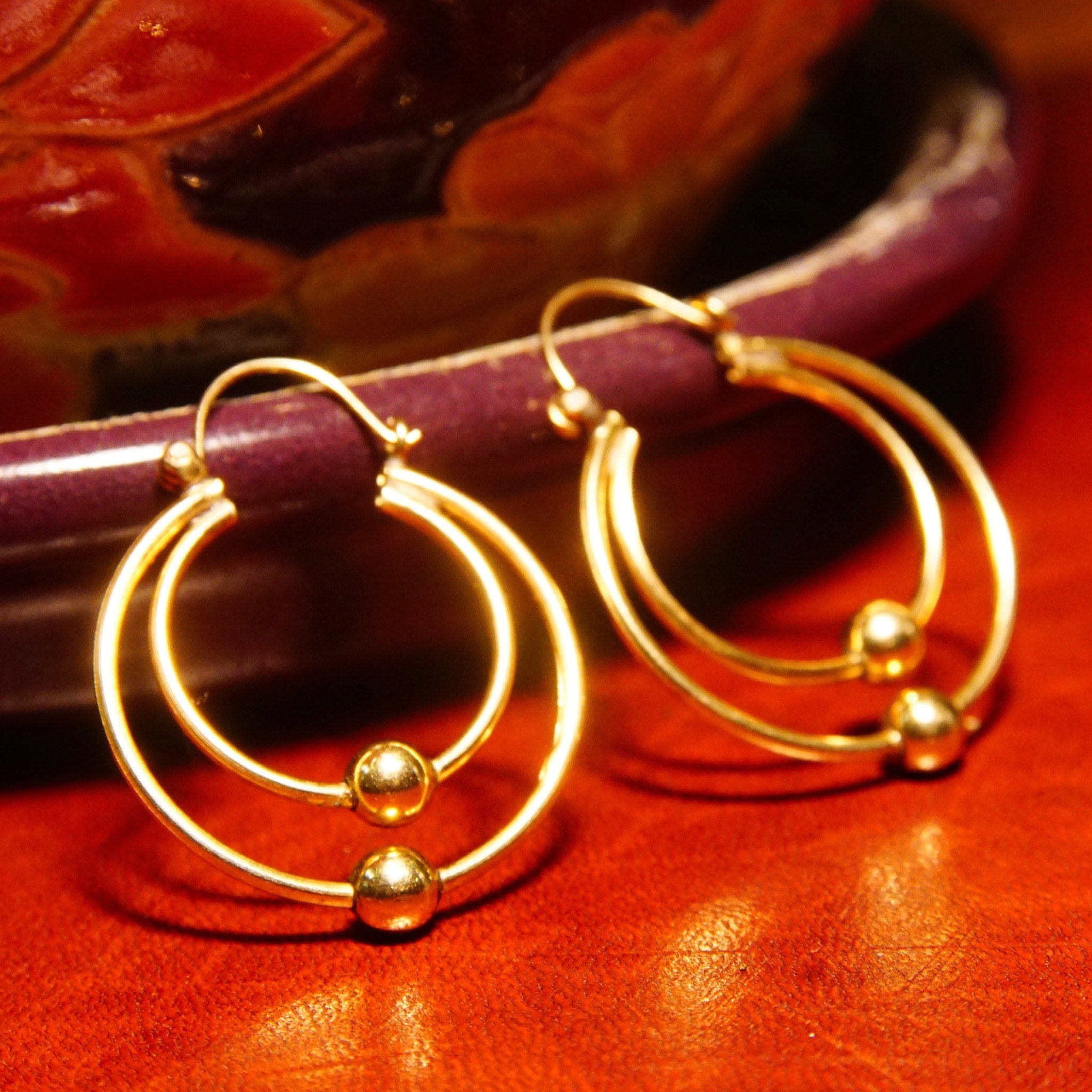 Vintage 14K Gold Concentric Hoop Earrings, Yellow Gold Orbiter Hoops, Gold Bead Accents, Modernist 585 Earrings, 1 1/4 L