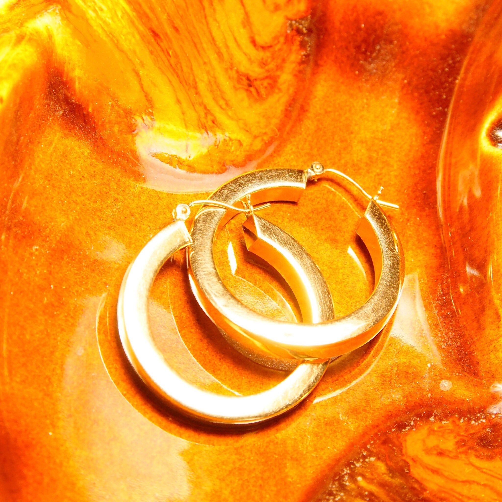 Vintage Modernist 14K Yellow Gold Hoops, 4mm Hollow Square Tubes, Hinged Post, Hallmarked SMG 14K, Medium Size Hoops, 1 3/8" L