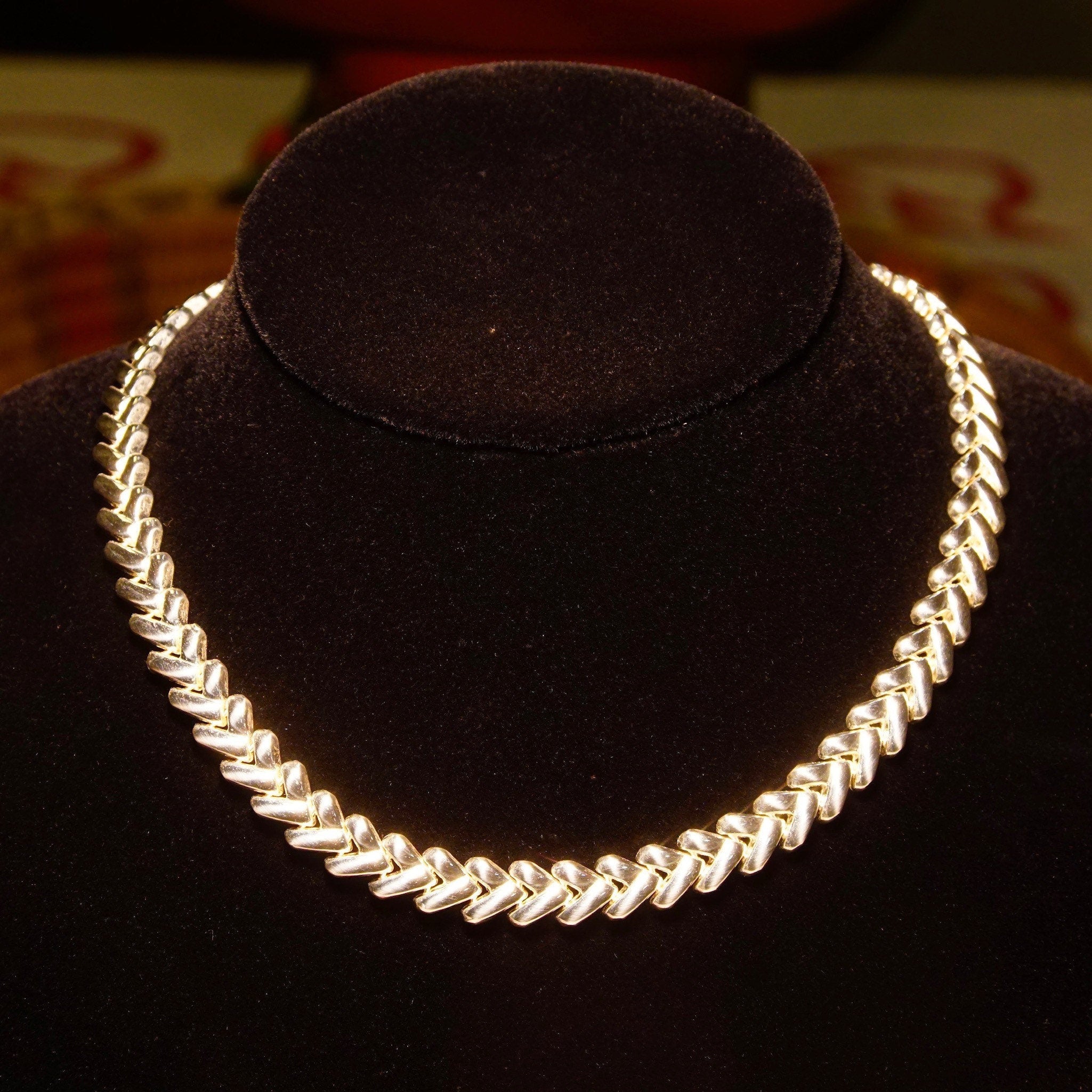 Italian Sterling Silver Puffed V-Link Necklace, 10mm Thick Foxtail Chain, Interlocking Heart-Shaped Links, .925 Italy, 16 3/4" L