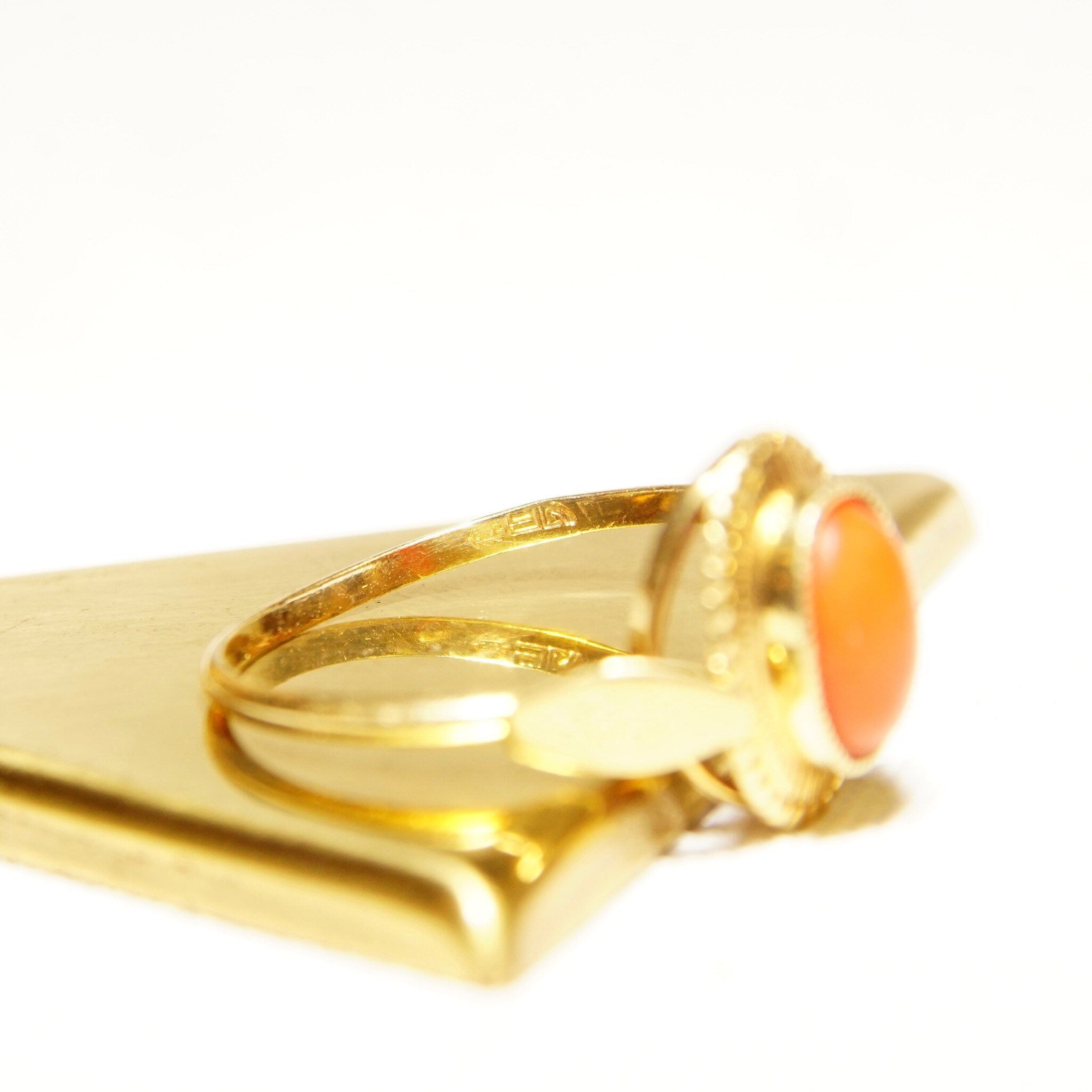 Vintage 14K Yellow Gold Coral Cabochon Ring, Embellished Bezel Setting, Orange/Red Coral, Bohemian Style, Elegant 585 Ring,  Size 6 1/4 US
