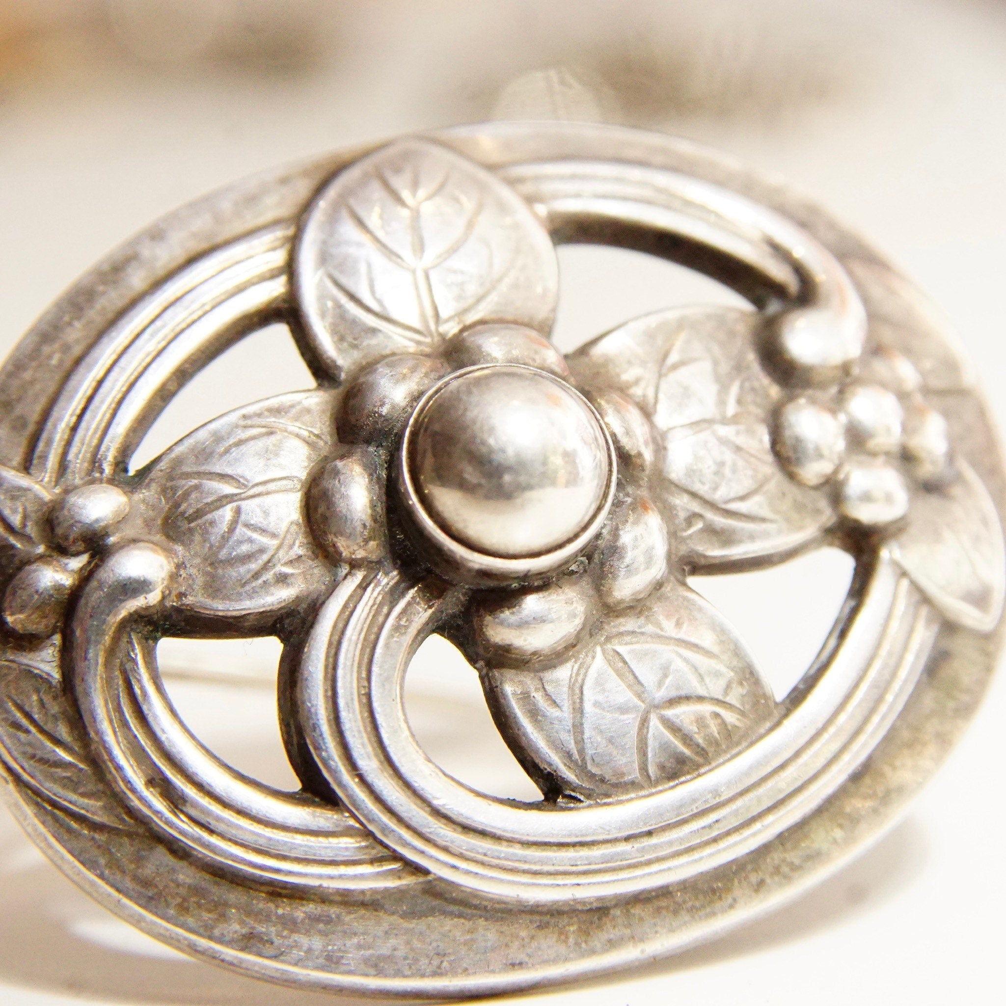 Vintage GEORG JENSEN Sterling Silver Flower Brooch No. 138, Art Nouveau Style, Sterling Denmark, Oval Floral Sash Pin, Soft Patina, 4cm