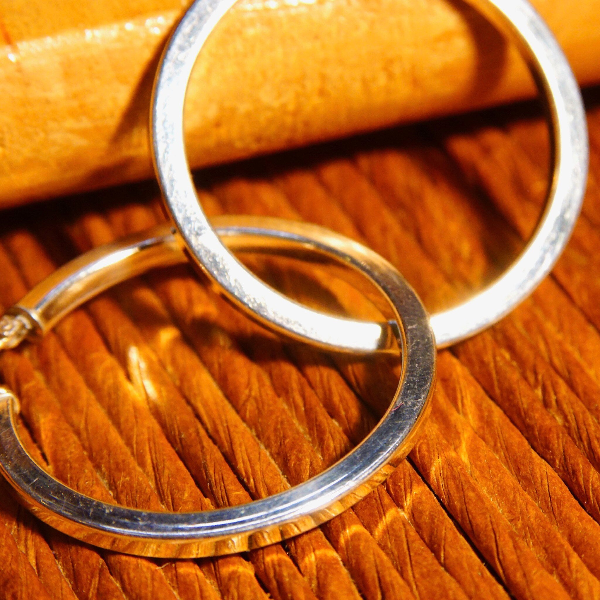 Vintage Italian Modernist Sterling Silver Hoop Earrings, 3mm Square Tube Hoops, Medium Circle Hoop Earrings, 925 Italy, Lightweight, 40mm