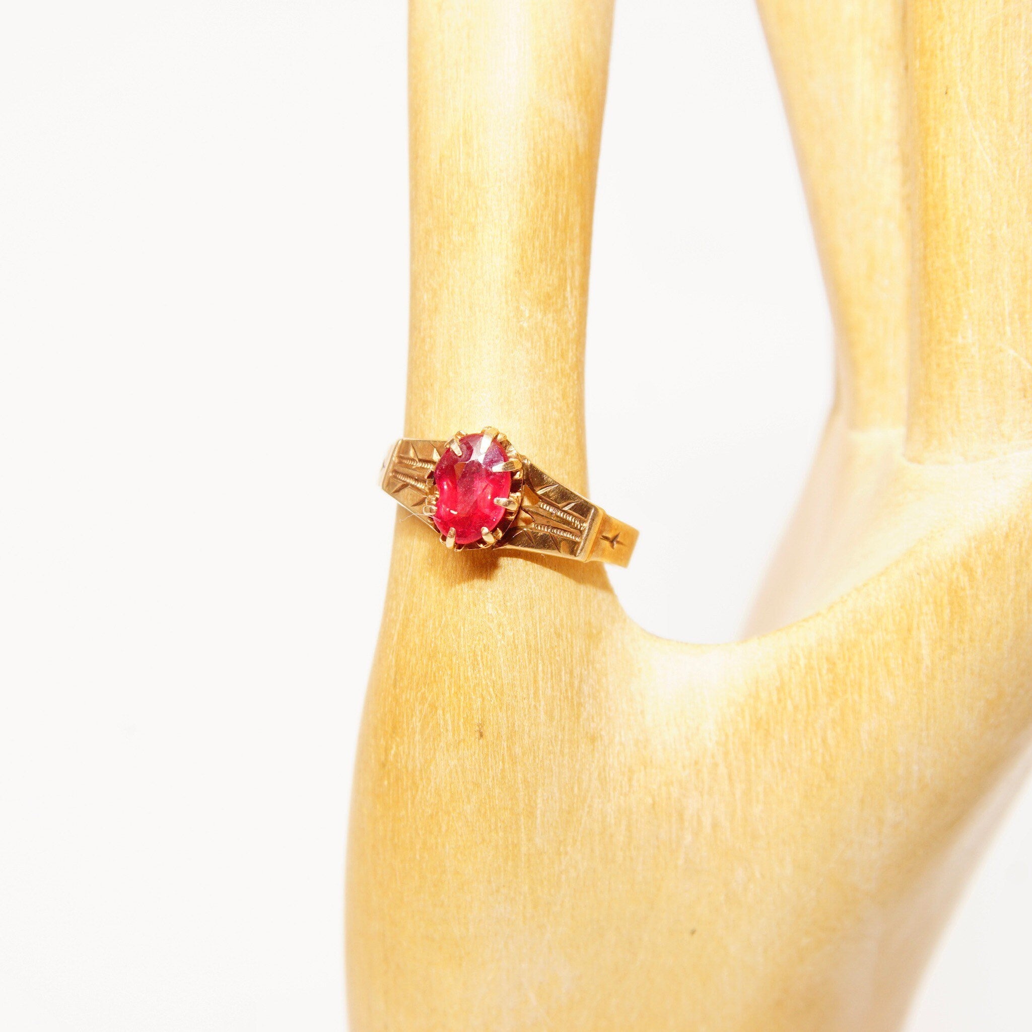 Antique 14K Gold Ruby Solitaire Ring, Hand Engraved Yellow Gold Band, Ornate Crown Prong Setting, Oval Cut Gemstone, Size 3 3/4 US