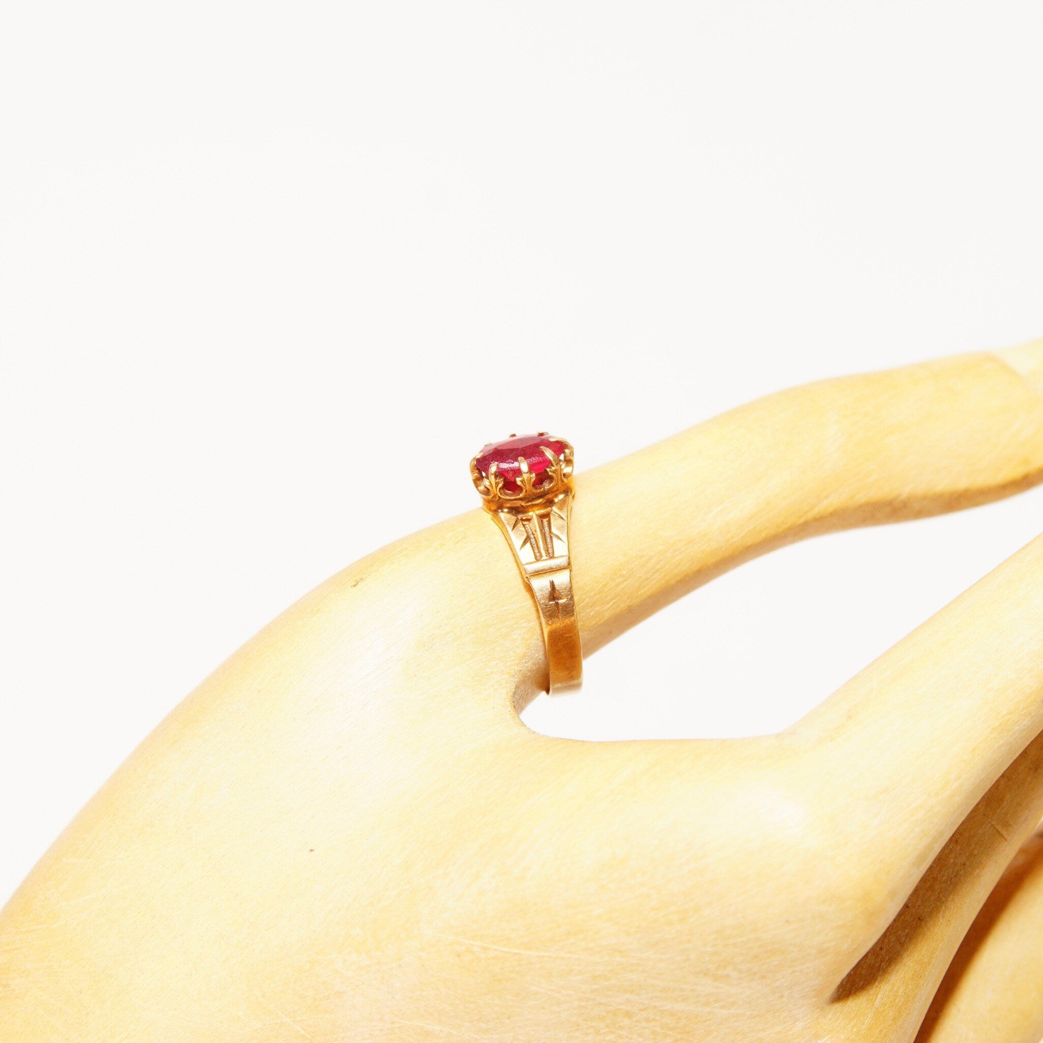 Antique 14K Gold Ruby Solitaire Ring, Hand Engraved Yellow Gold Band, Ornate Crown Prong Setting, Oval Cut Gemstone, Size 3 3/4 US