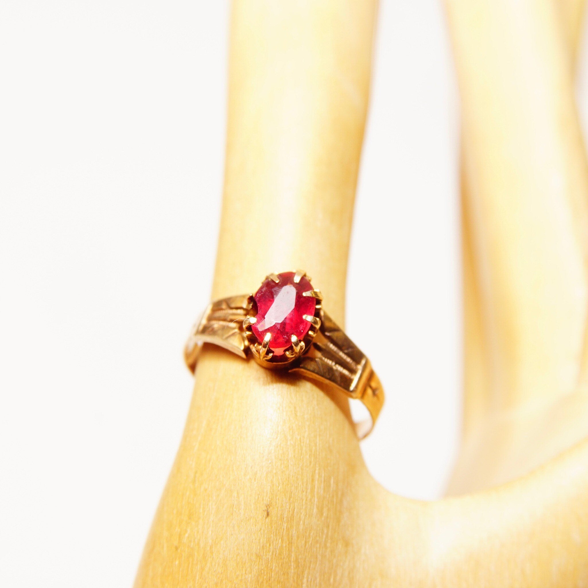 Antique 14K Gold Ruby Solitaire Ring, Hand Engraved Yellow Gold Band, Ornate Crown Prong Setting, Oval Cut Gemstone, Size 3 3/4 US