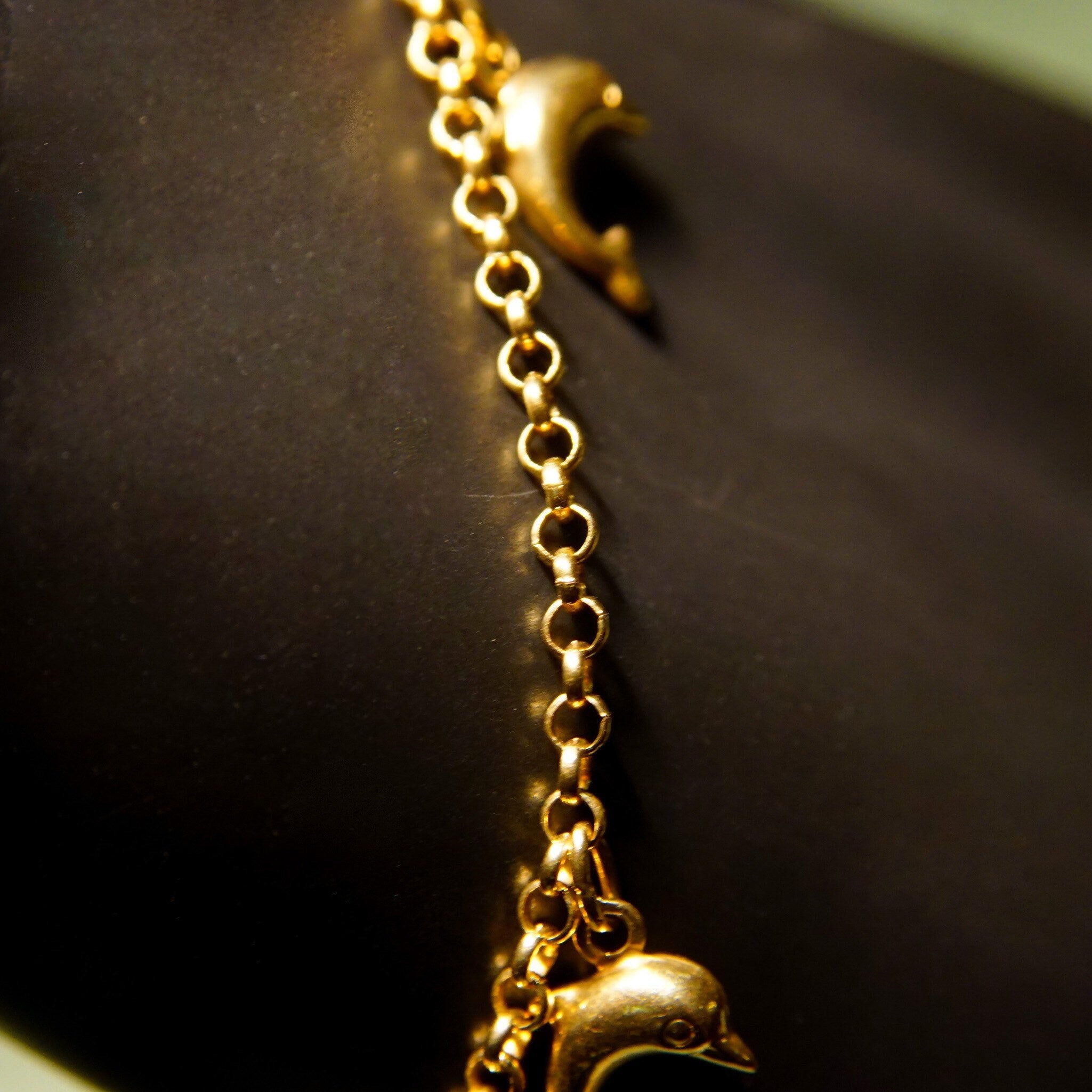 Vintage Hallmarked 14K Gold Dolphin Charm Bracelet, 5 Yellow Gold Dolphin Charms, 2.25mm Belcher Link Chain, 585 Station Bracelet, 7" L