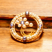 Antique 10K Gold Seed Pear Blue Gemstone Floral Circle Pin, Petite Gold Brooch, Blue Topaz/Sapphire Stones, Art Nouveau, 20mm