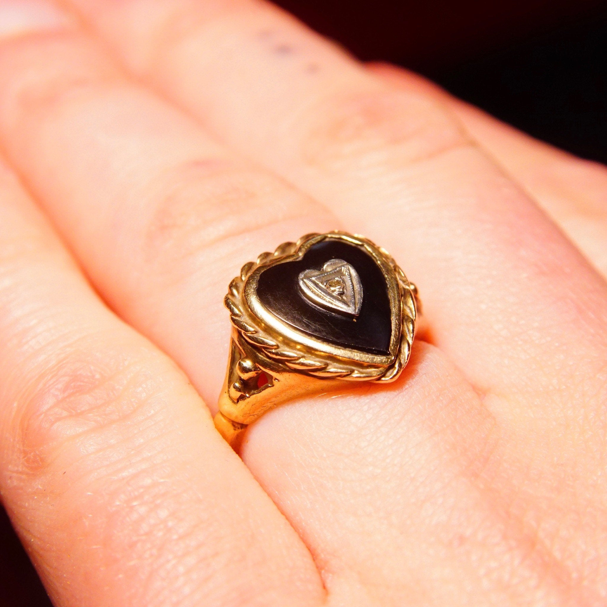 Antique 10K Gold Heart Diamond Black Onyx Inlay Ring, Size 6 3/4 US