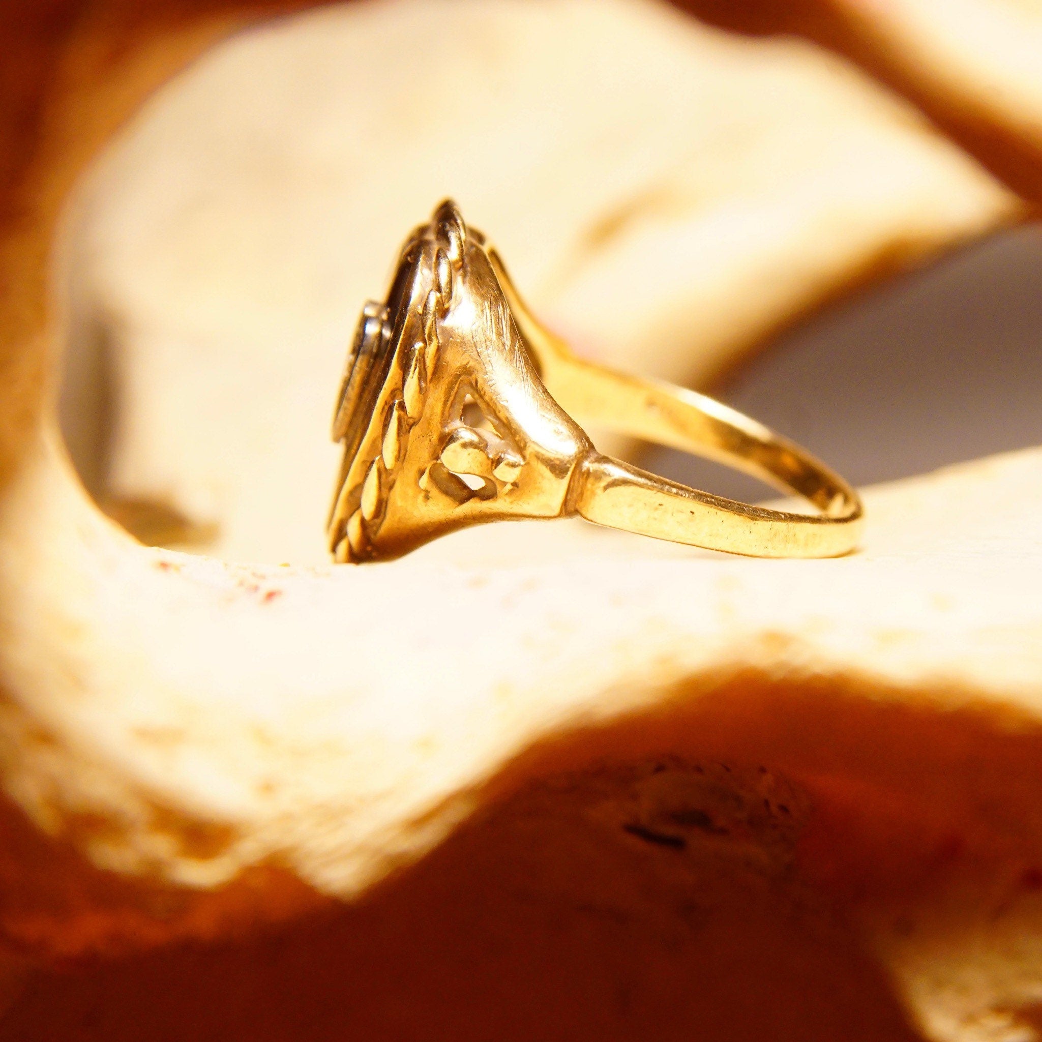 Antique 10K Gold Heart Diamond Black Onyx Inlay Ring, Size 6 3/4 US
