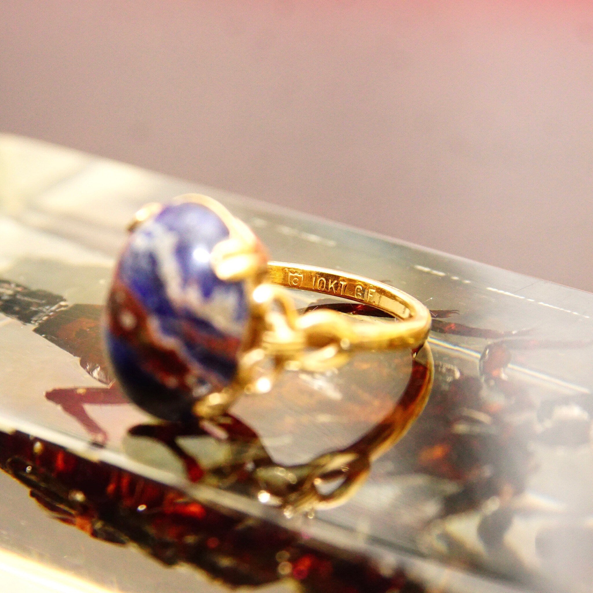 Vintage 10K GF Lapis Lazuli Cabochon Ring, Dark Blue Gemstone W/ Inclusions, Yellow Gold Ribbon Embellishments, Size 8 US