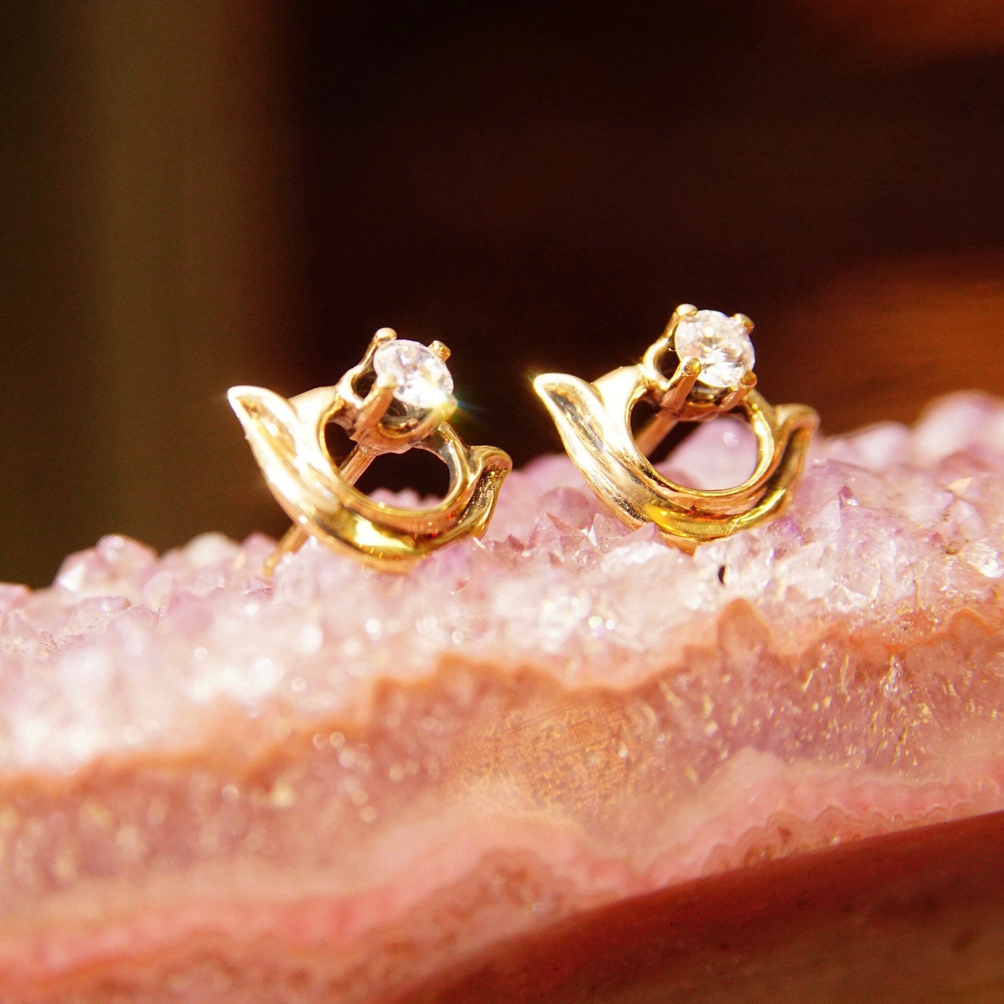 Vintage Embellished 14K Gold Brilliant Diamond Stud Earrings, .17CT Prong-Set Diamond, Yellow Gold Half-Circle Accent, Elegant 585 Studs