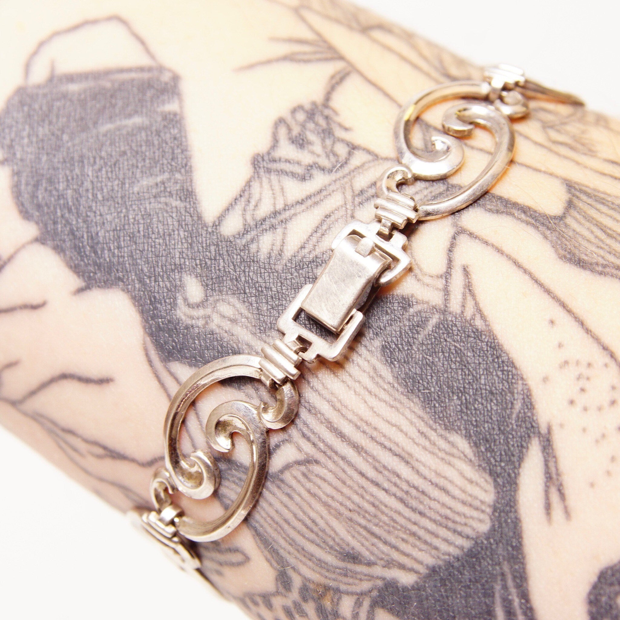 Vintage WRE Sterling Silver Scroll Link Bracelet, W.E Richards, Embellished Silver Bracelet, Art Deco/Nouveau Style, 925 Jewelry, 7 1/4" L