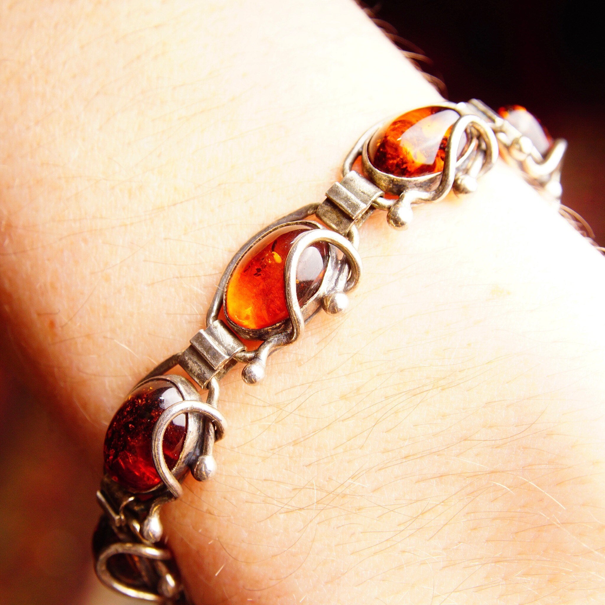 Vintage Sterling Silver Amber Link Bracelet, 10 Gorgeous Amber Cabochons W/ Inclusions, Vine Embellishments, Bohemian 925 Jewelry, 7" L