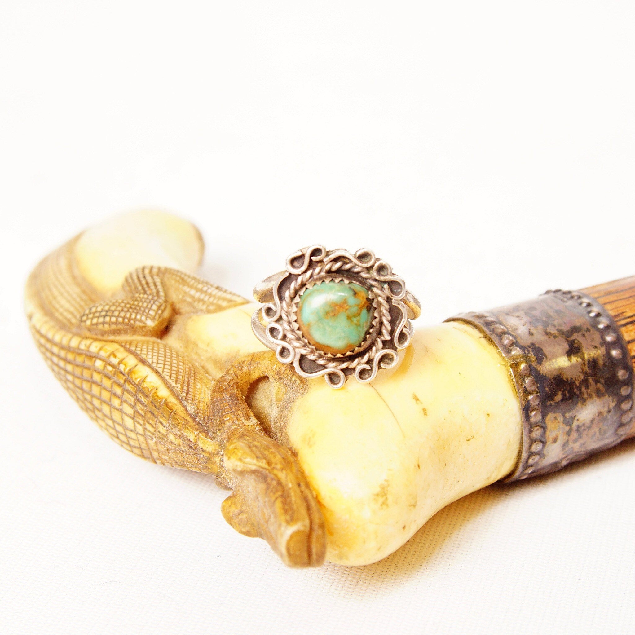 Vintage Signed Navajo E.J Little Sterling Silver Green Turquoise Cabochon Ring, Embellished Silver Setting, Split Prong Band, Size 10 US