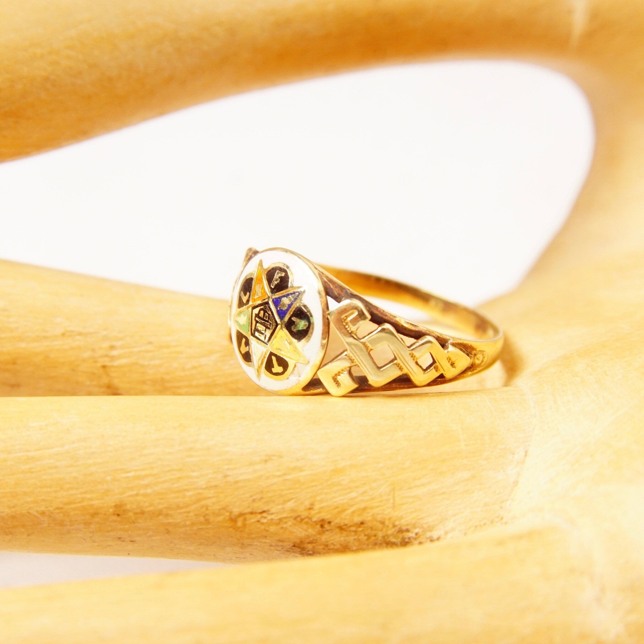 14K Enamel Order Of The Eastern Star Ring In Yellow Gold, F.A.T.A.L Women's Masonic Ring, Size 5 1/4 US