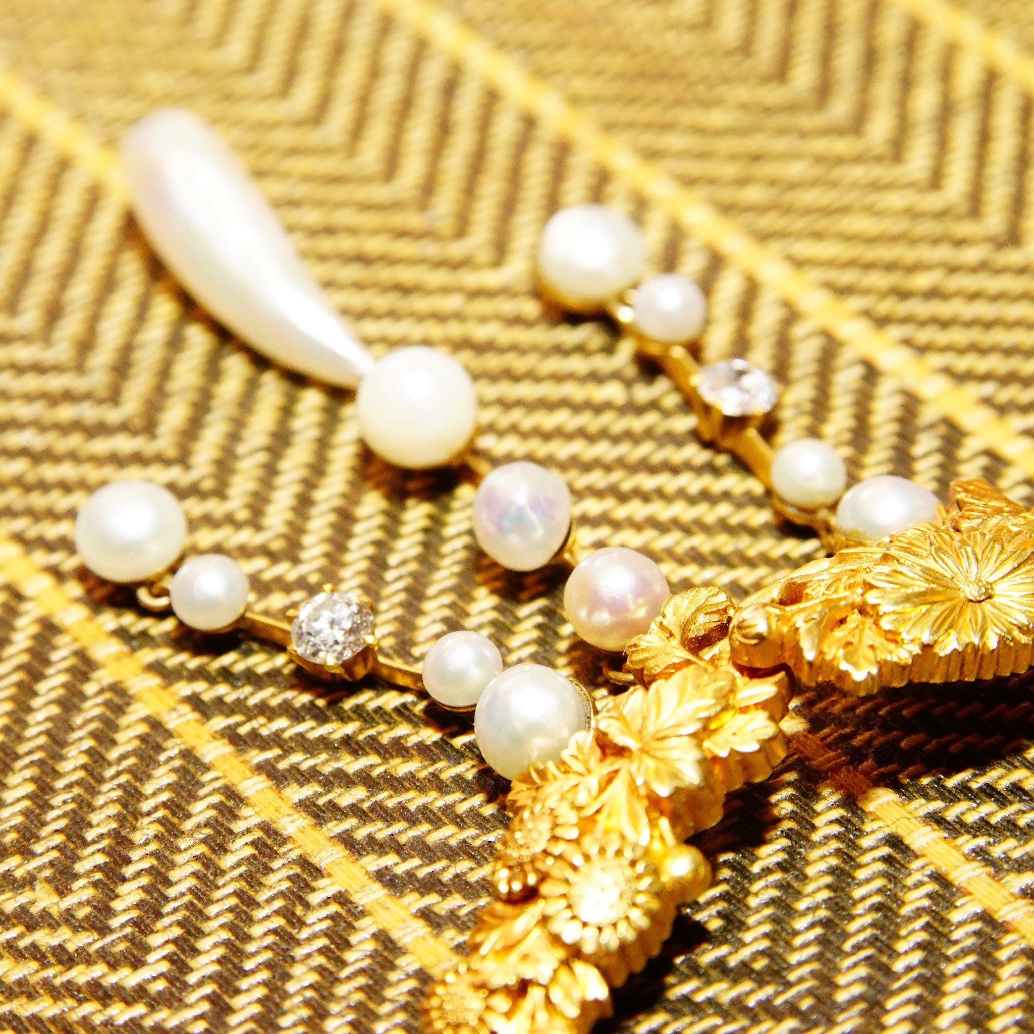 Art Nouveau 18K Diamond Pearl Lavalier On 14K Filigree Chain, Engraved Floral Pendant, Antique Fine Jewelry, 16" L