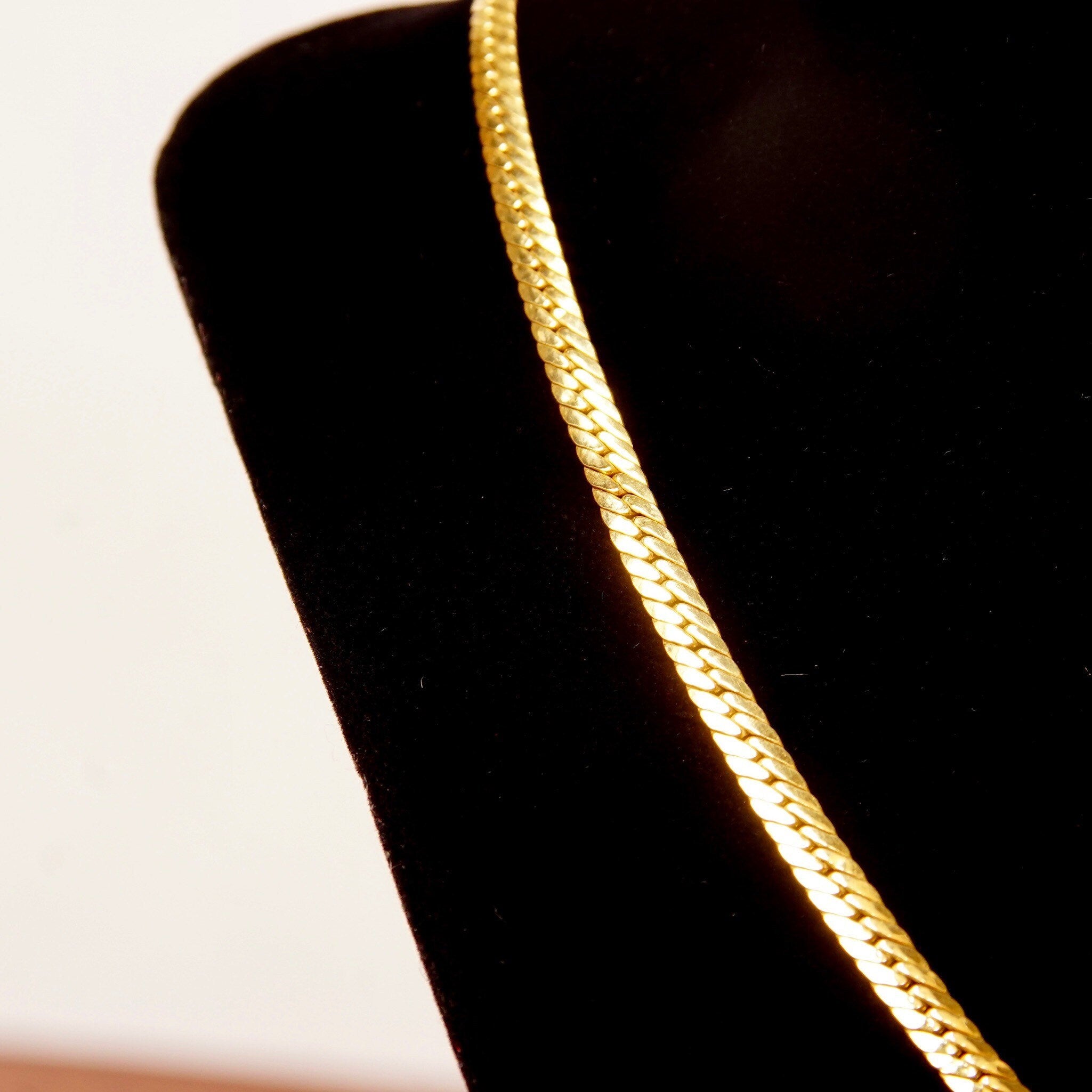 Vintage Hallmarked 18K Gold Herringbone Chain, BREV 172 AR 750, Unisex Yellow Gold Chain, 4mm Solid Gold Chain, 18" Long