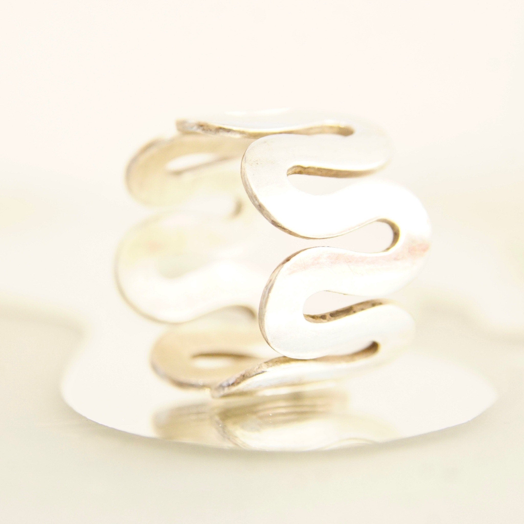 Vintage Bohemian Modernist Sterling Silver Squiggle Ring, 15mm Silver Band Ring, Unisex, Stackable 925 Rings, Size 10 US