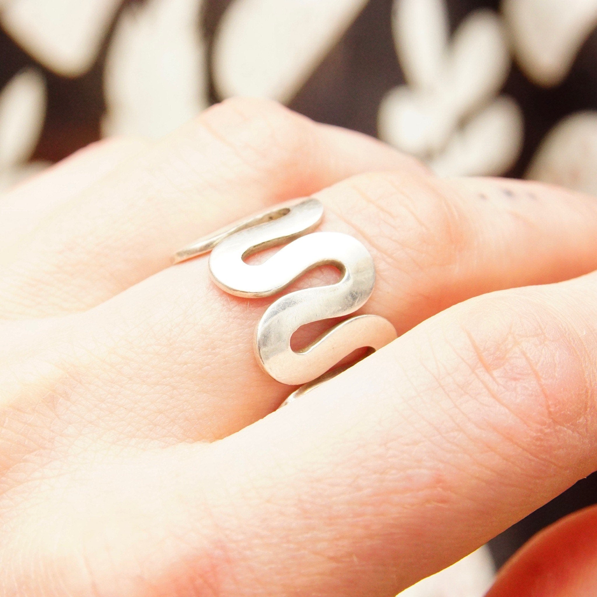 Vintage Bohemian Modernist Sterling Silver Squiggle Ring, 15mm Silver Band Ring, Unisex, Stackable 925 Rings, Size 10 US