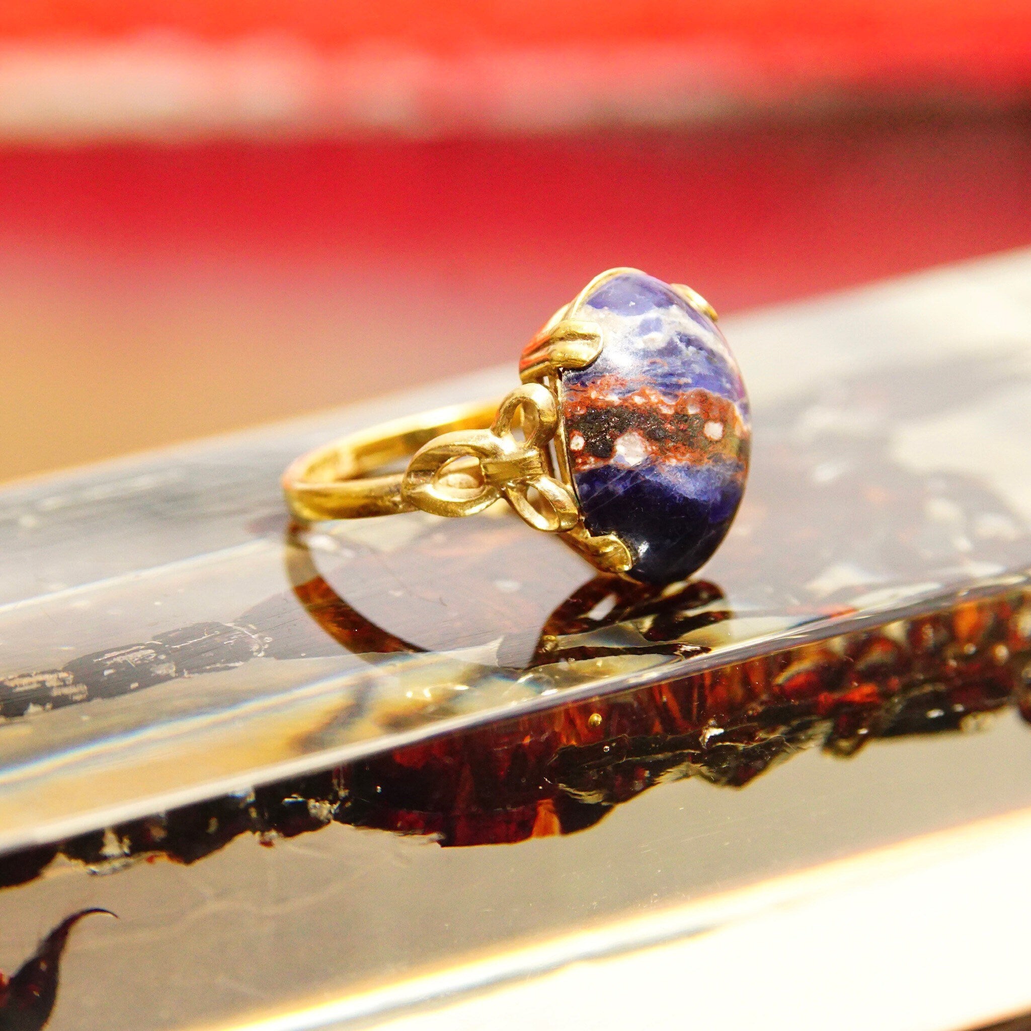 Vintage 10K GF Lapis Lazuli Cabochon Ring, Dark Blue Gemstone W/ Inclusions, Yellow Gold Ribbon Embellishments, Size 8 US