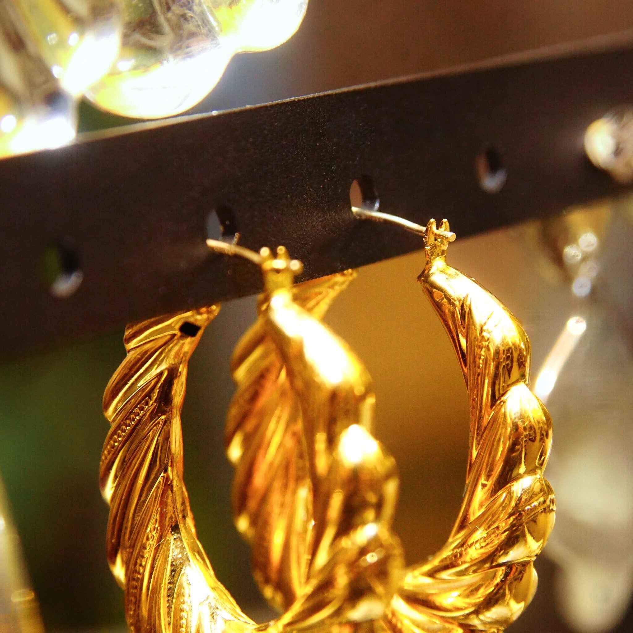 Vintage Napier Gold Tone Scallop Hoop Earrings, Puffed Yellow Gold Repousse Wreath Hoops, 1 1/2" L