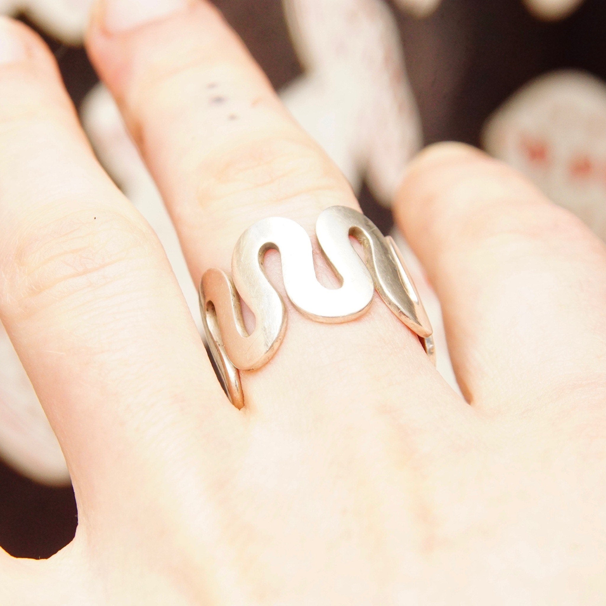 Vintage Bohemian Modernist Sterling Silver Squiggle Ring, 15mm Silver Band Ring, Unisex, Stackable 925 Rings, Size 10 US