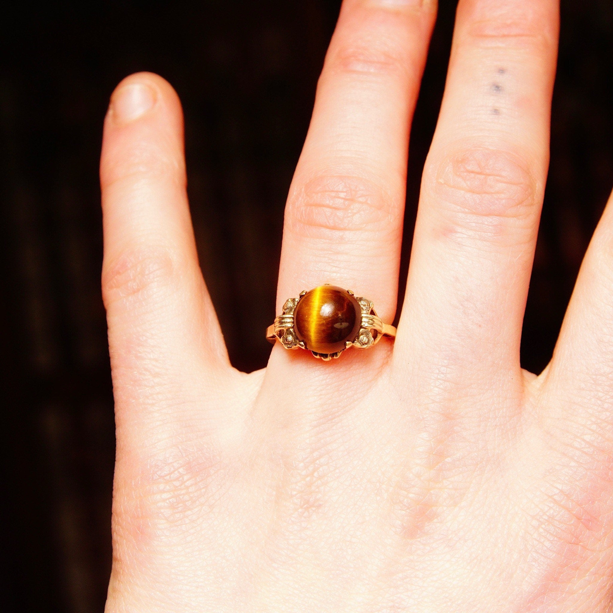 Art Deco 10K Tigers Eye Cabochon Ring In Yellow Gold, Floral Embellishments, Vintage Cocktail Ring, Size 7 US